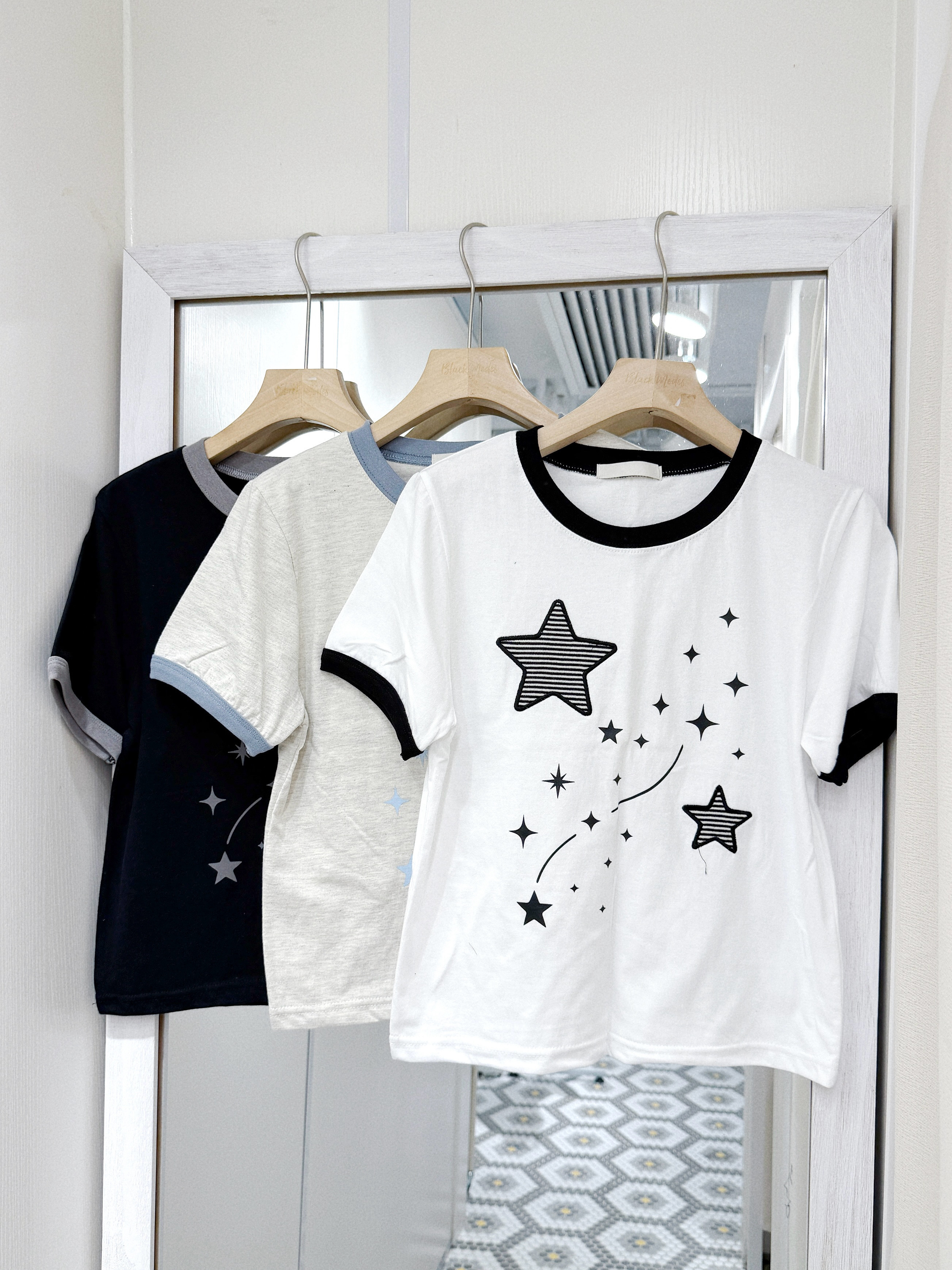 T1504｜人氣款get ໒꒱ིྀ༝⁺熱賣拼布星星撞色Tee ⋆⭒°.⋆