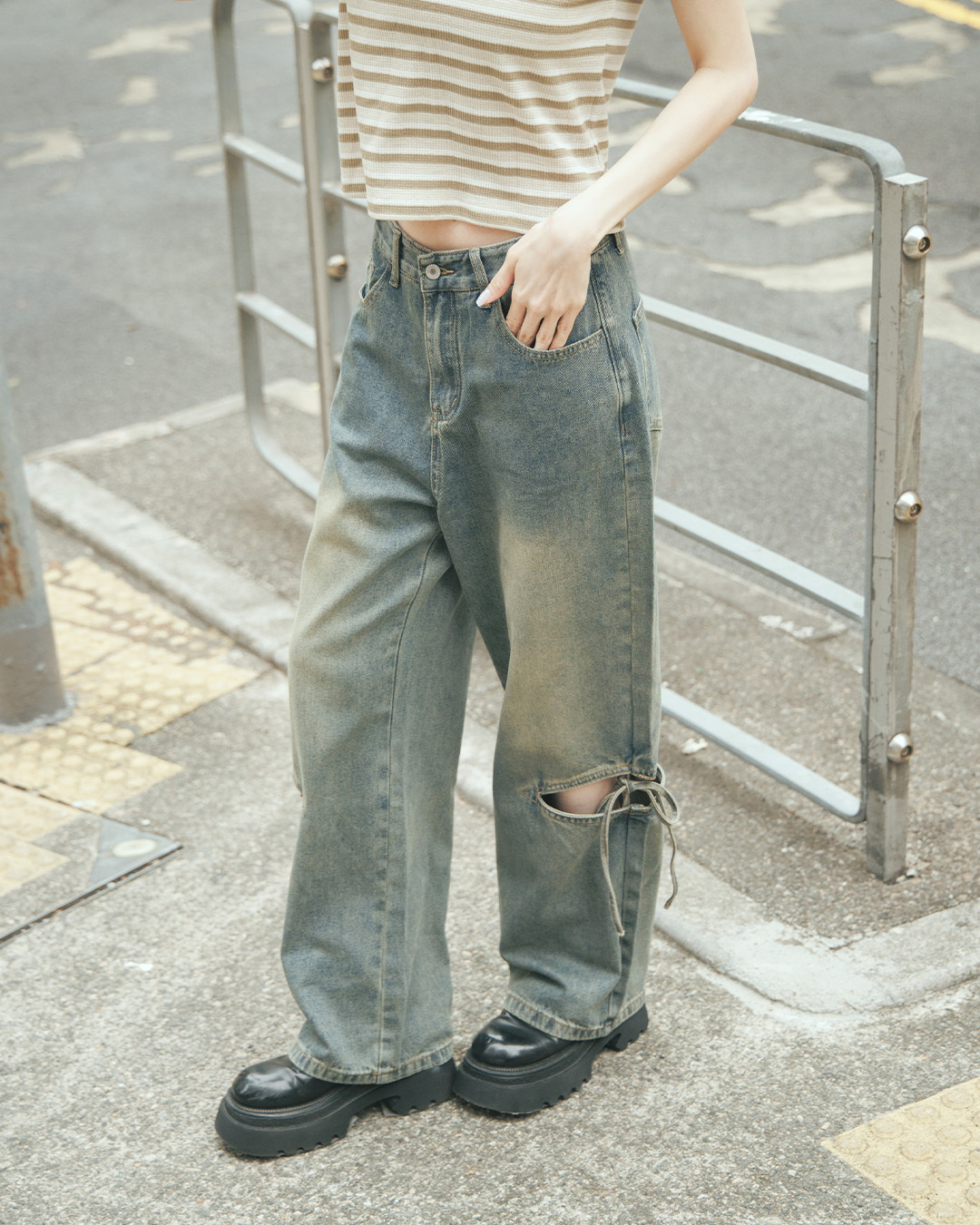 Side-cut lace-up washed denim jeans, available in two colors, XS/S/M/L.【04011864】in stock+pre-order
