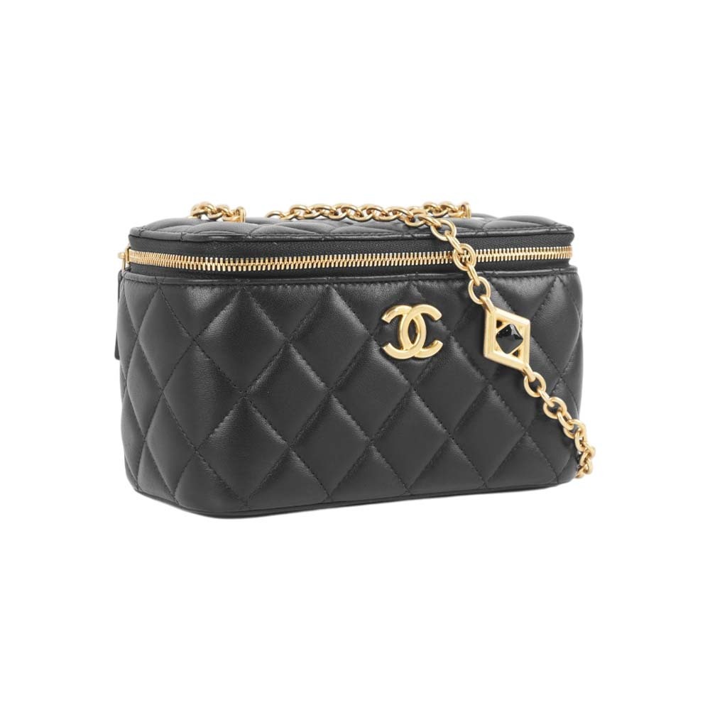 【CHANEL】金色標誌愛心珍珠鏈化妝盒斜背包(黑色)
