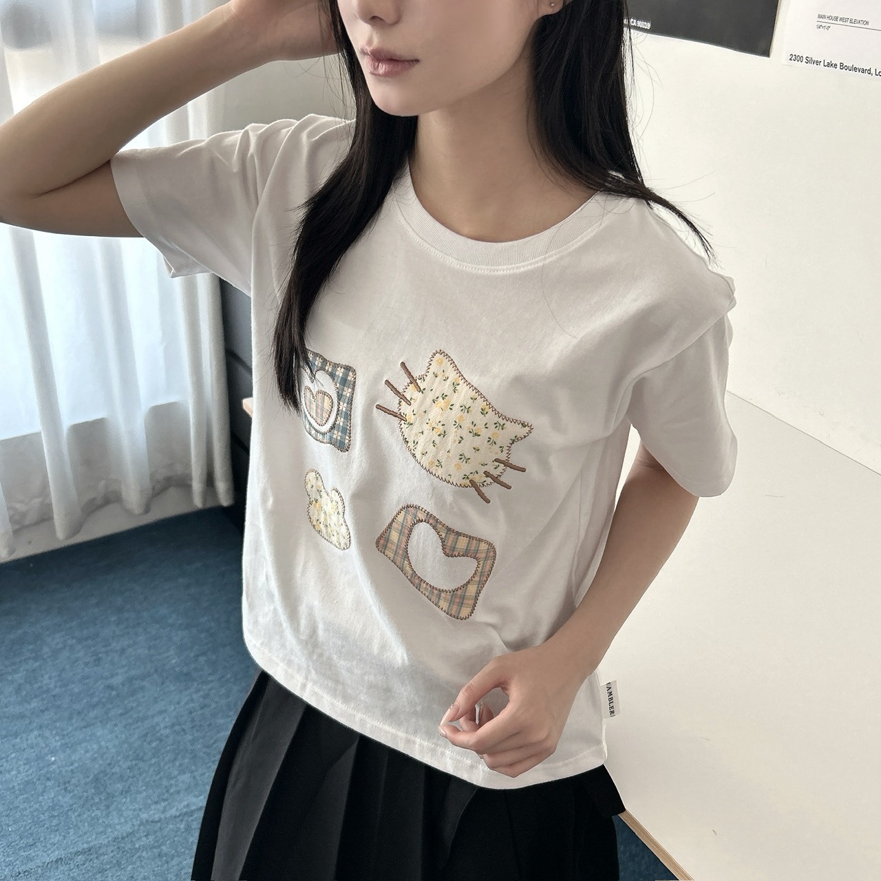（現貨）韓牌  AMBLER 喵熊 貼花刺繡 短T AS1309