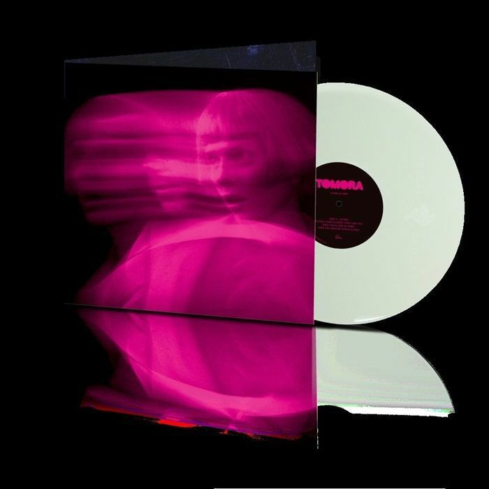 TOMORA a.k.a. Tom Rowlands (The Chemical Brothers) + Aurora《COME CLOSER (Indie Exclusive)》（白膠LP）