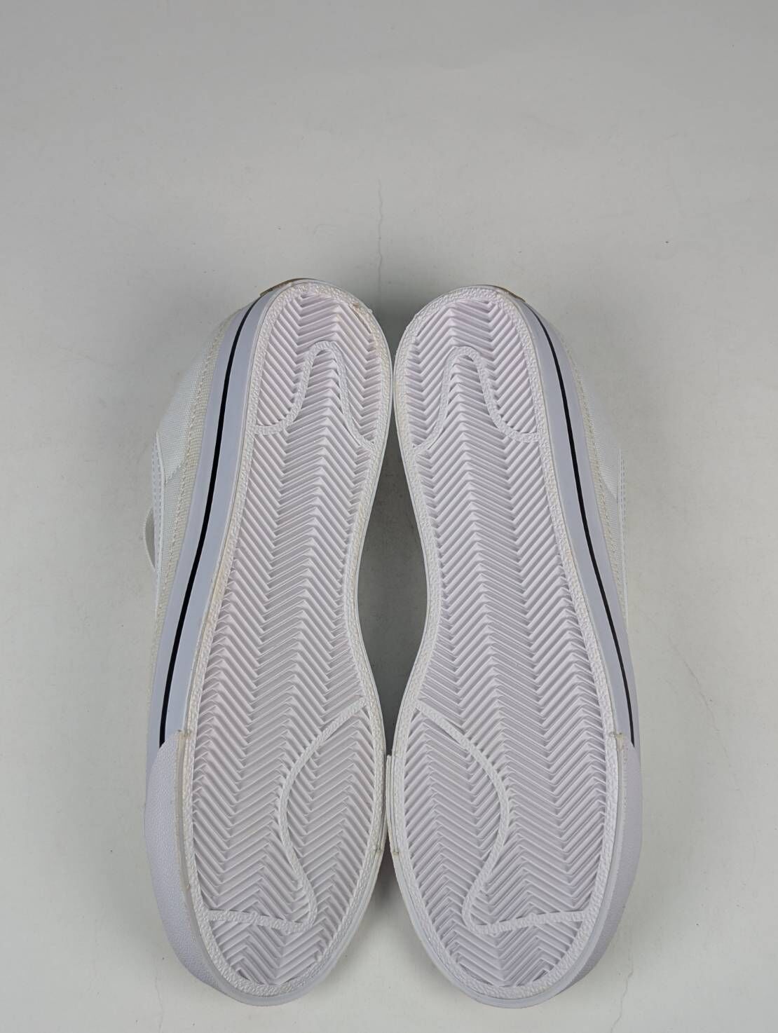 微瑕疵-左右腳鞋面泛黃 DB3970-100 W6.5 NIKE Court Legacy Mule in White 白 懶人鞋 女款