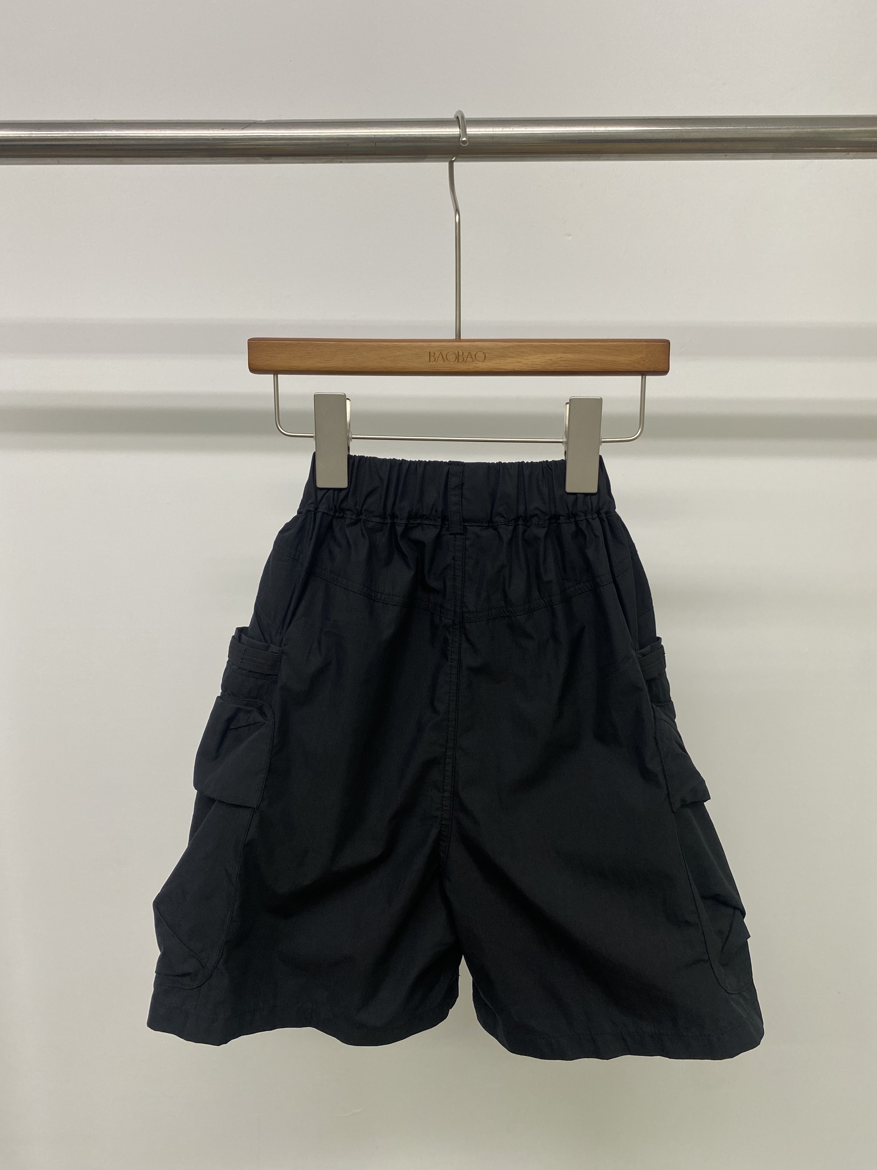 A05237帥氣工裝六分褲(版偏大)