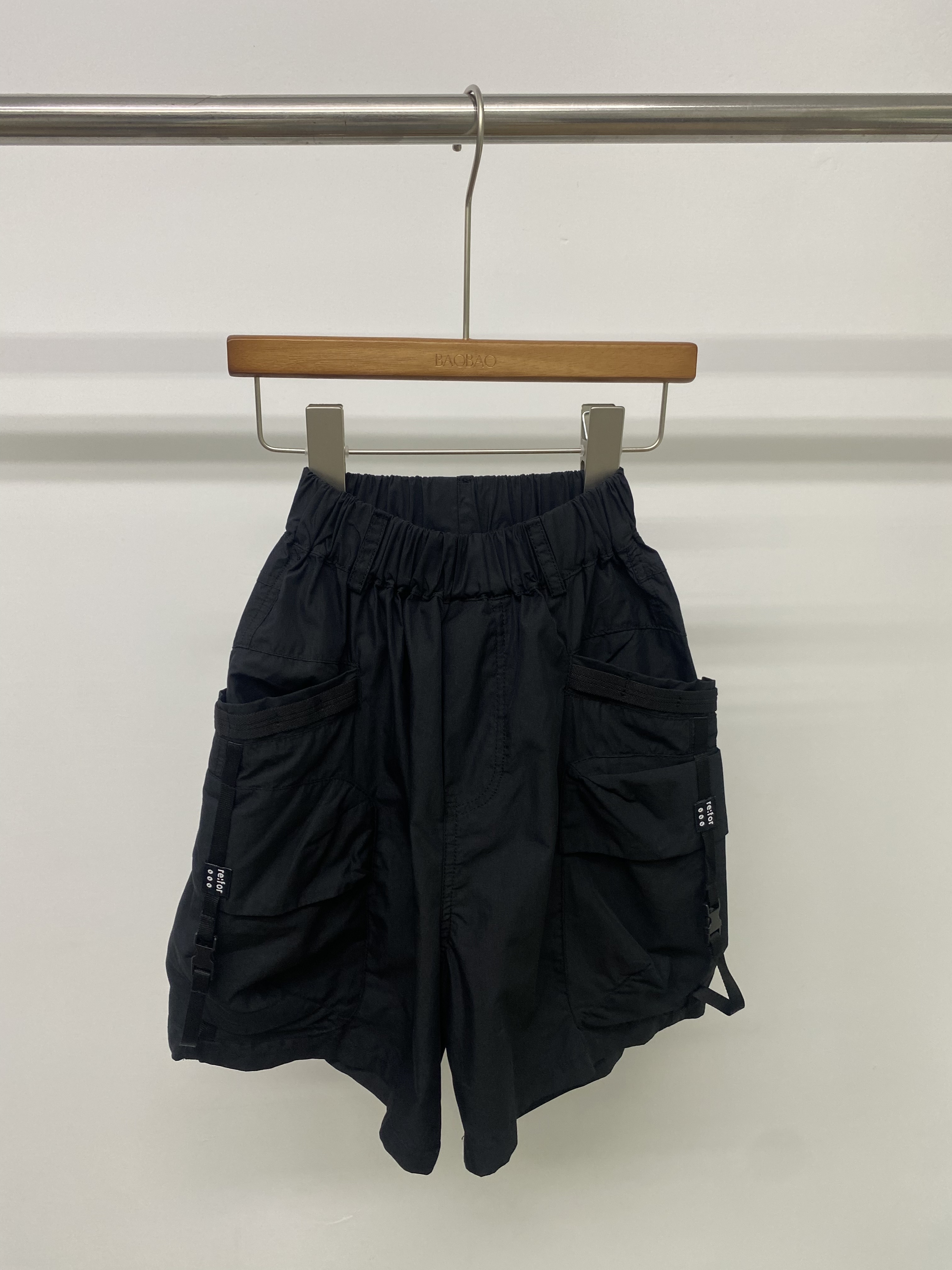 A05237帥氣工裝六分褲(版偏大)