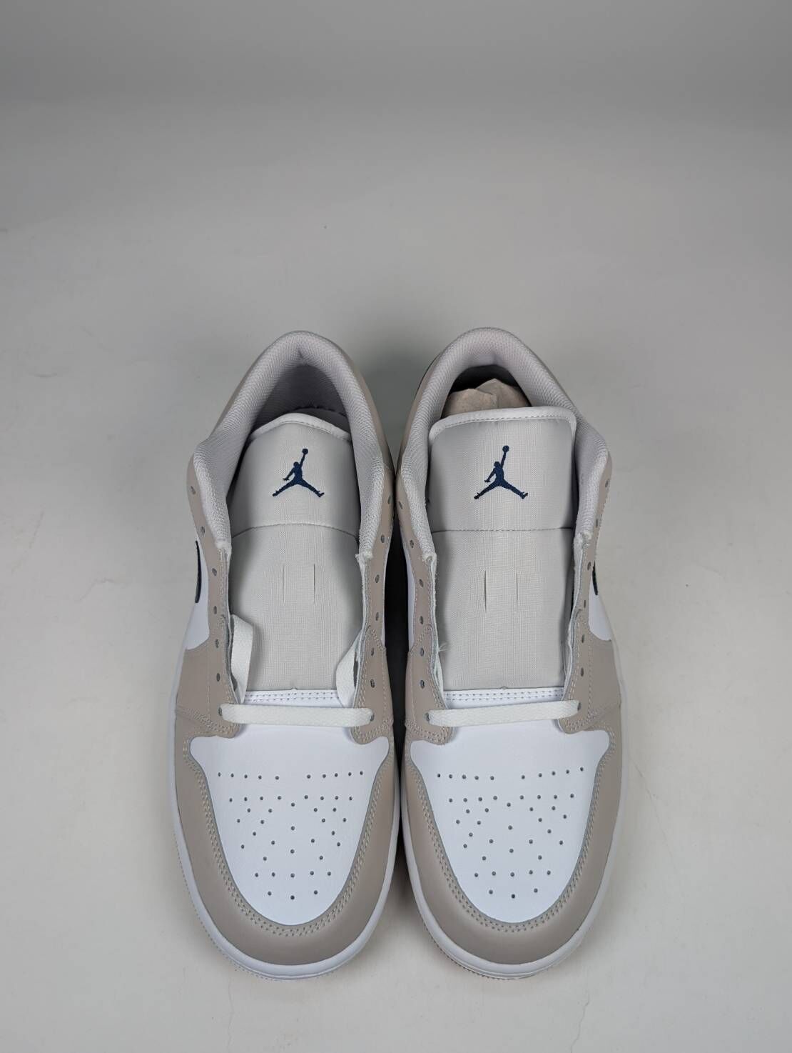 微瑕疵-左腳中底泛黃 553558-146 M13 AIR JORDAN 1 LOW "Georgetown" 白灰藍 男鞋