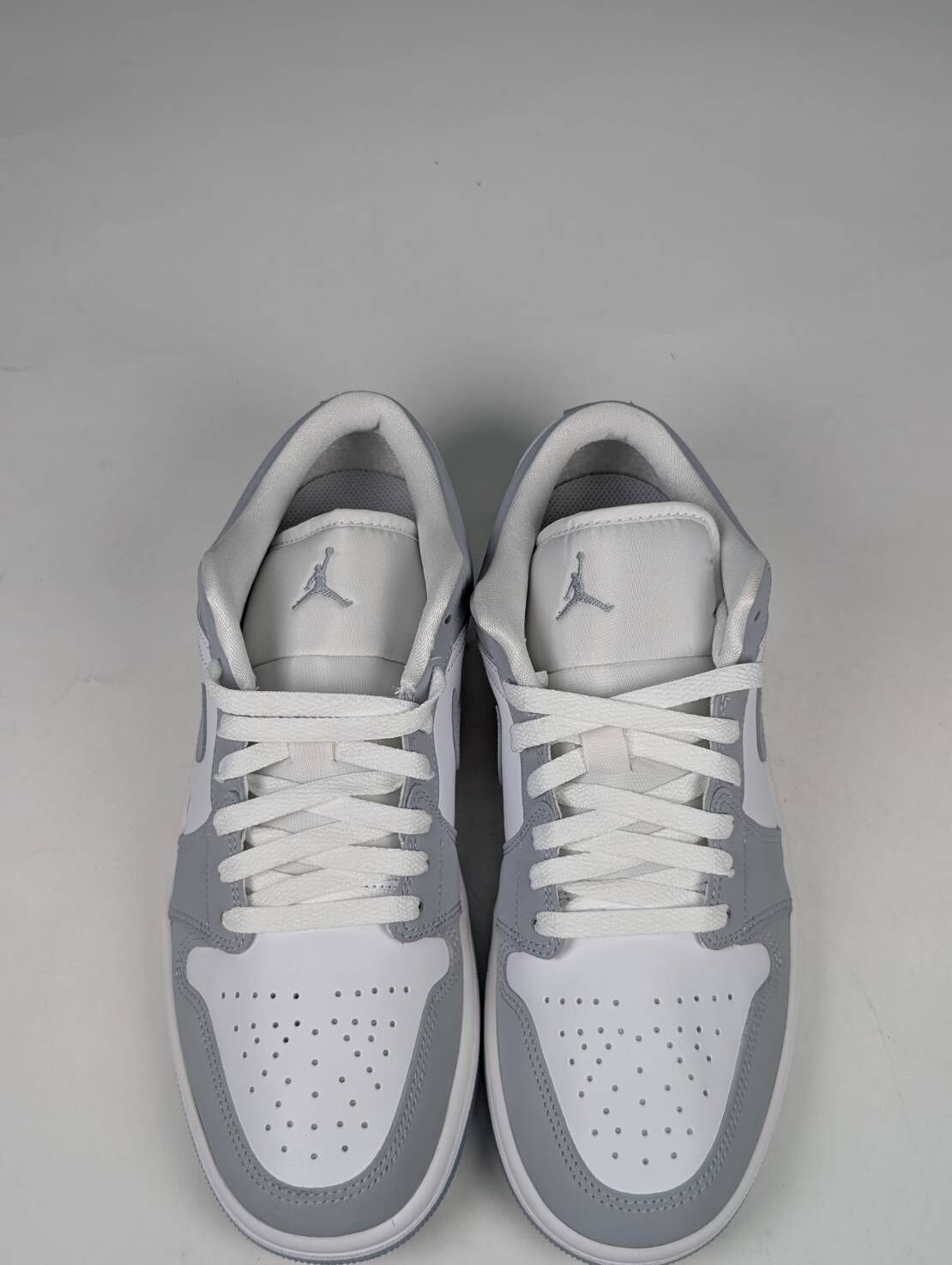 微瑕疵-左右腳中底鞋底染色泛黃色差左鞋頭刮痕 DC0774-105 W11 Nike Air Jordan 1 Low '' Wolf Grey White ''