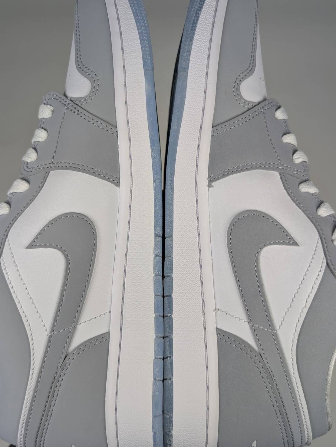 微瑕疵-左右腳中底鞋底鞋面鞋帶泛黃色差 DC0774-105 W12 Nike Air Jordan 1 Low '' Wolf Grey White ''
