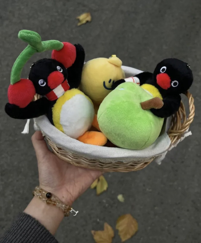 PINGU 企鵝家族 正版授權 創意水果系列 櫻桃 蘋果 鑰匙圈 吊飾