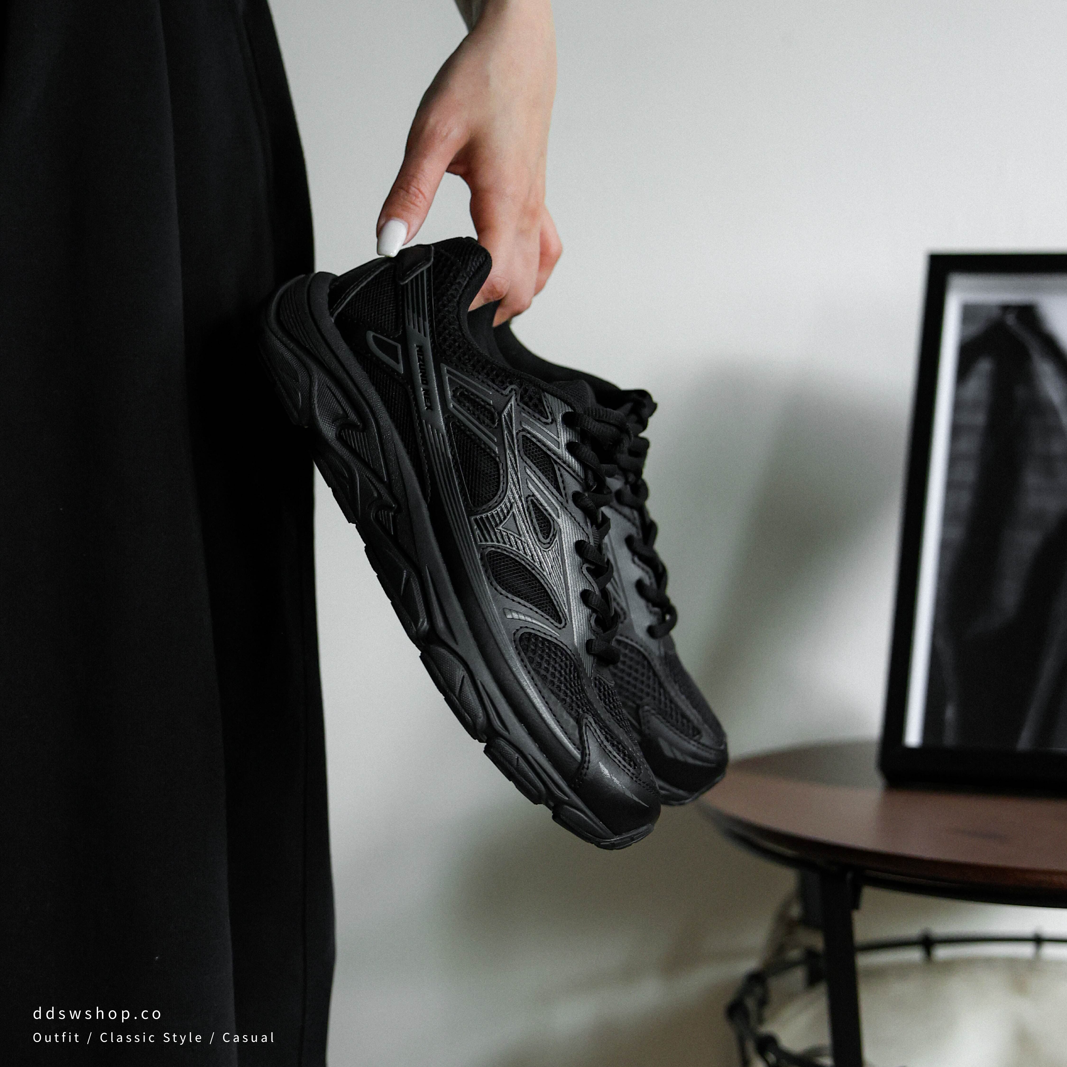 "代購" Mizuno NEX 經典復古 透氣輕量 慢跑鞋 黑色 D1GH262402
