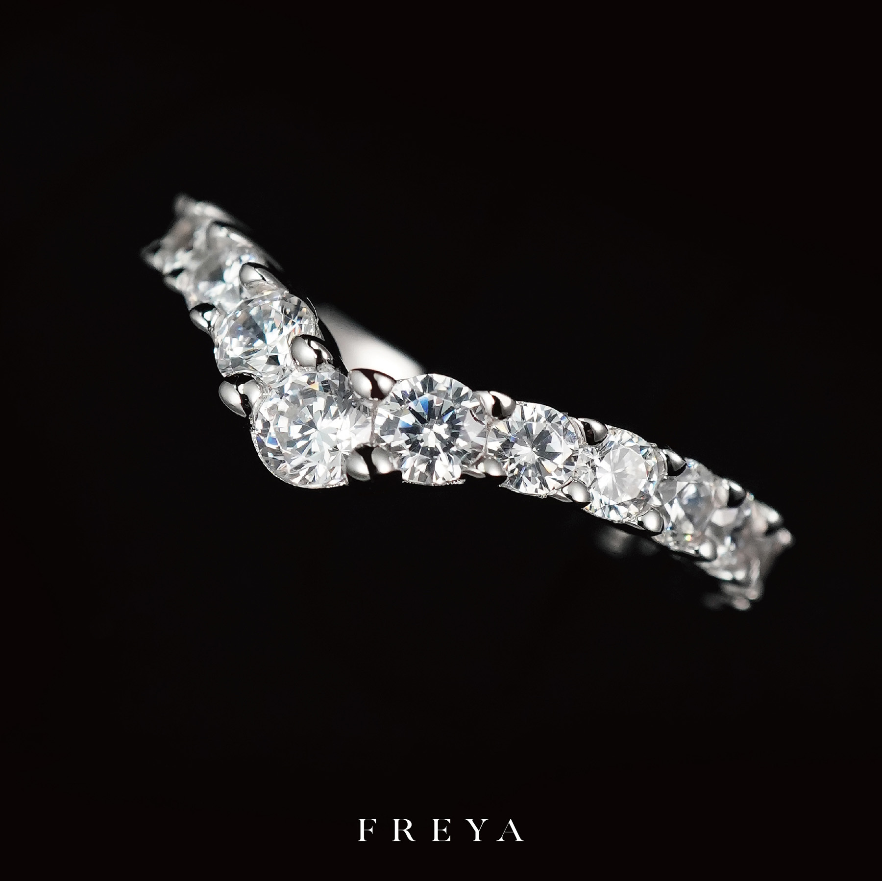 FREYA V型單鑽戒指