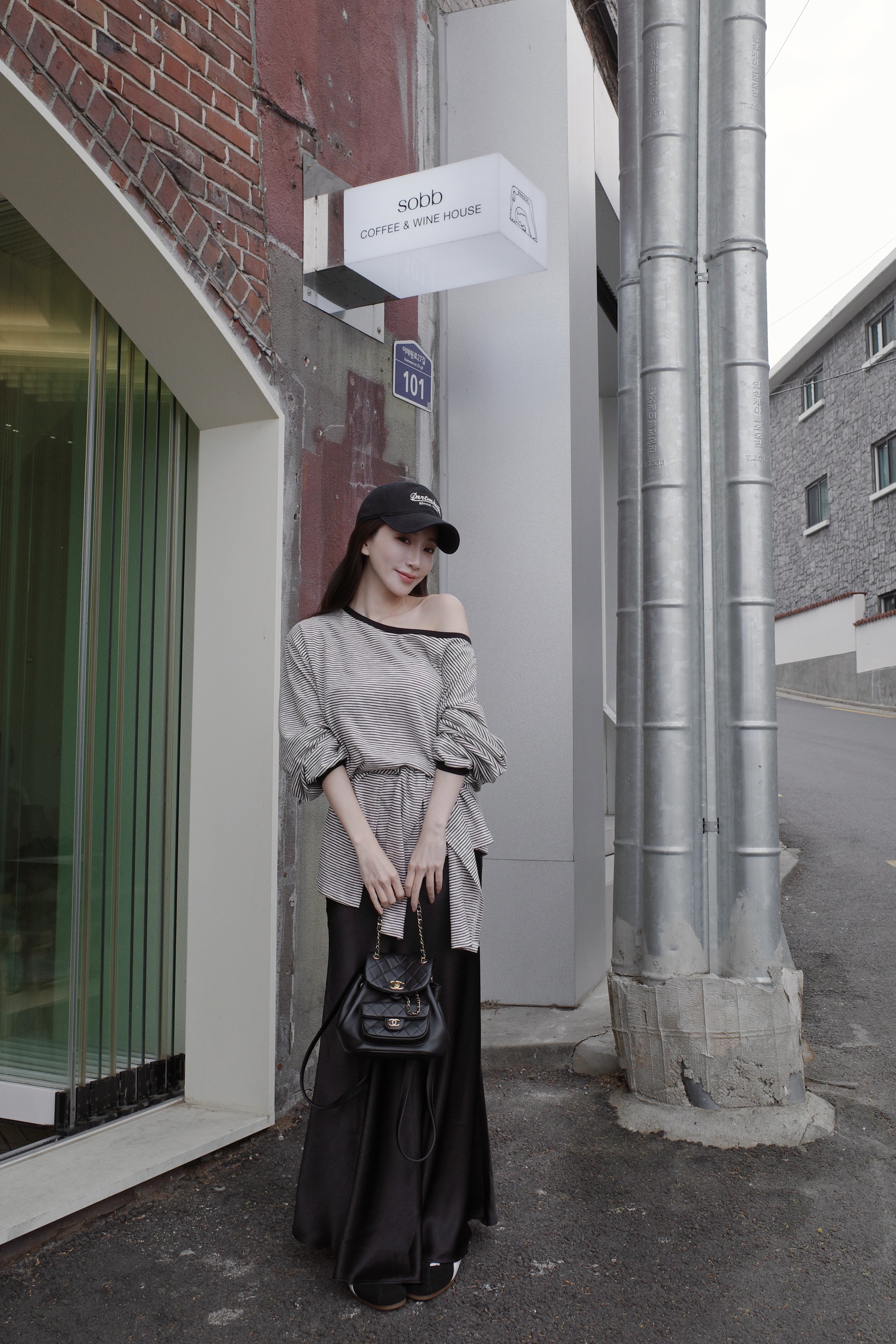 🇰🇷(現貨)#AQ42 條紋澎袖防曬上衣(黑/藍)#附綁帶