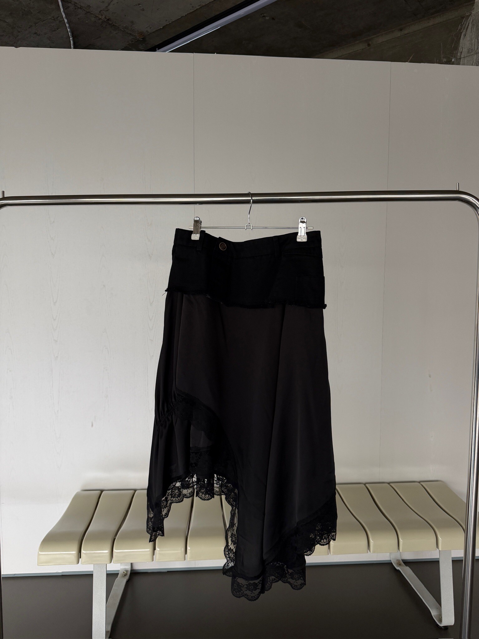 Asymmetic lace skirt