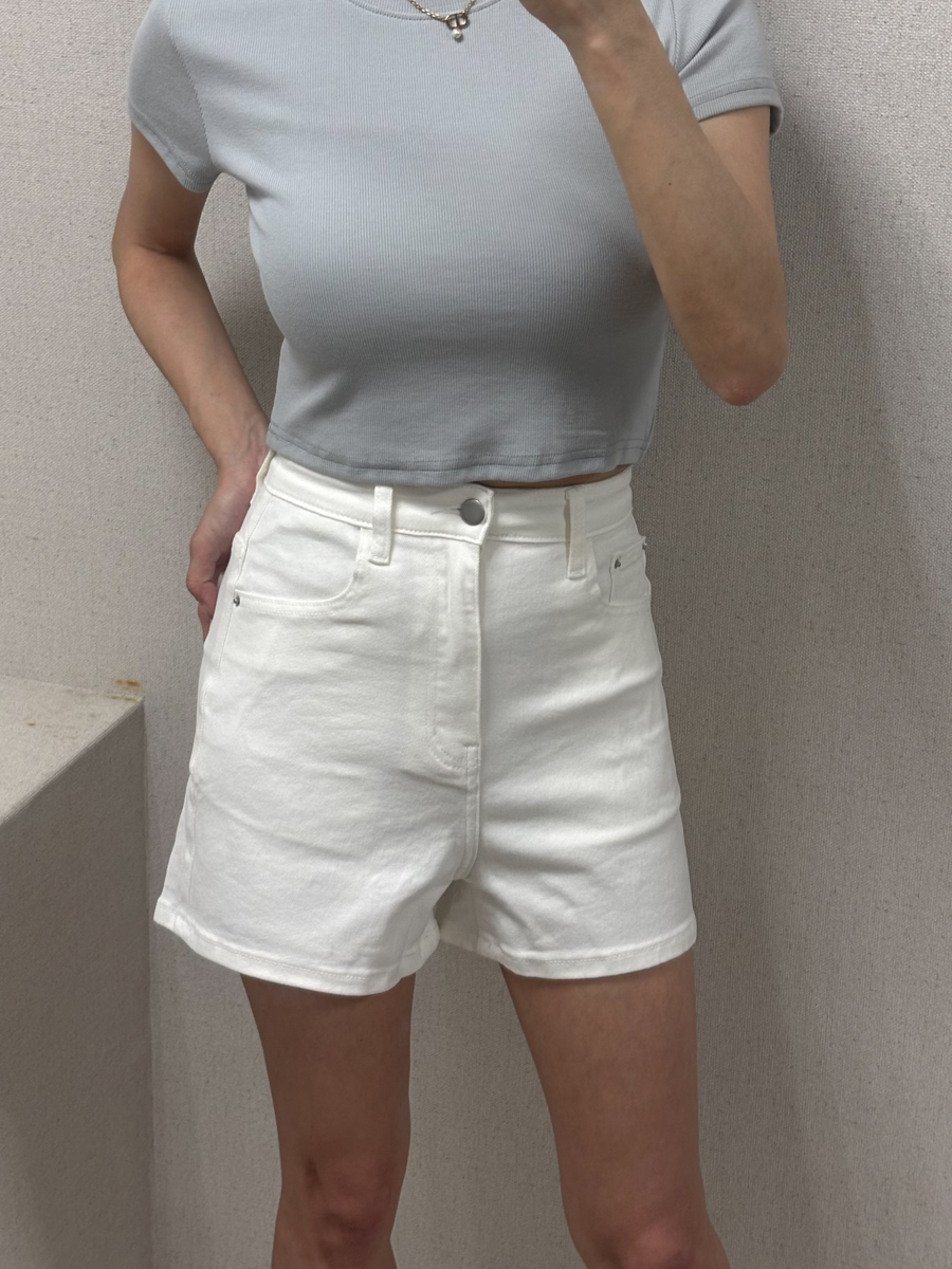 單釦牛仔白彈性高腰短褲(S-XL)