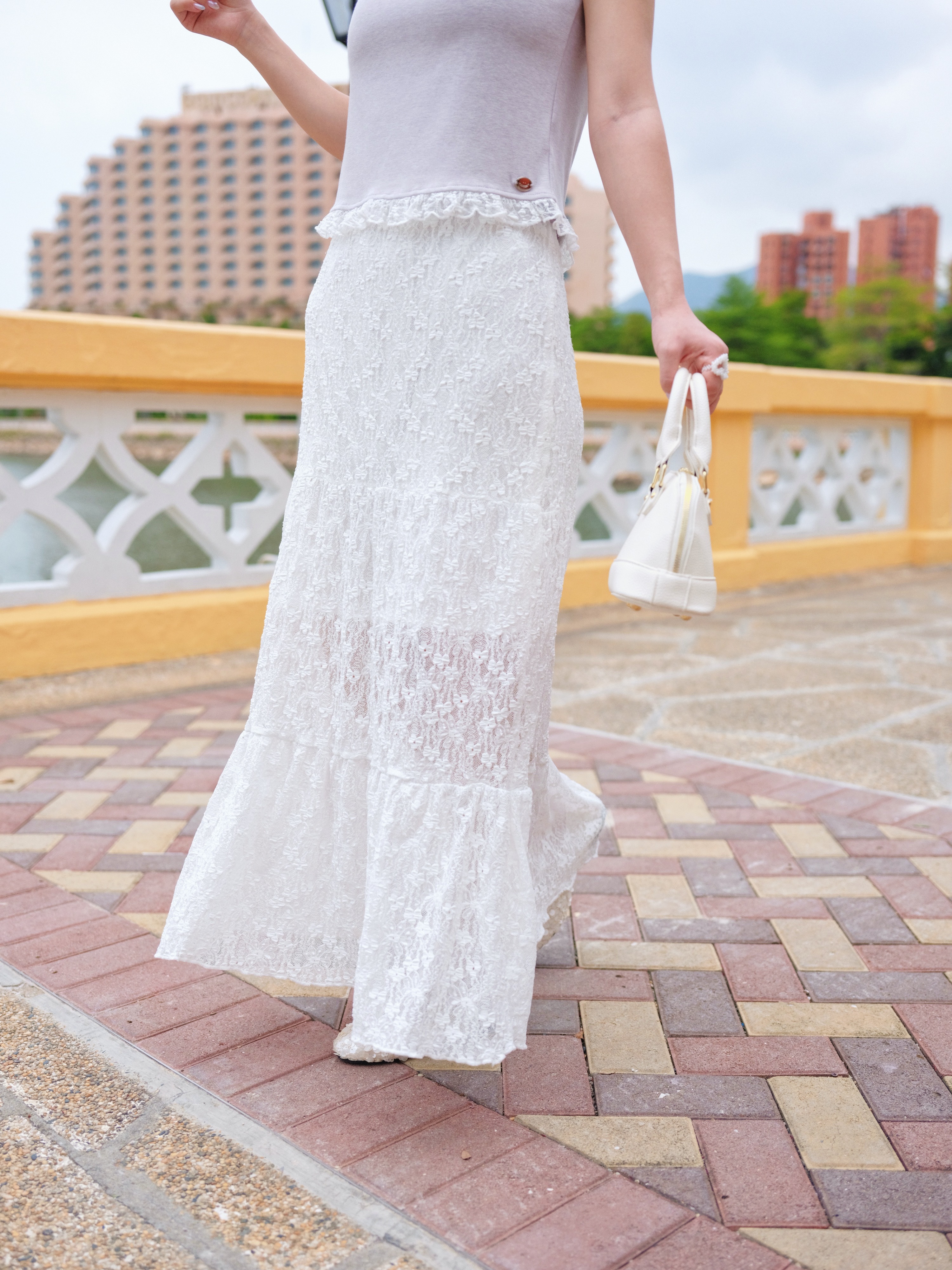 兩色 / 輕柔蕾絲蛋糕半身長裙 / Ethereal Floral Lace Tiered Maxi Skirt