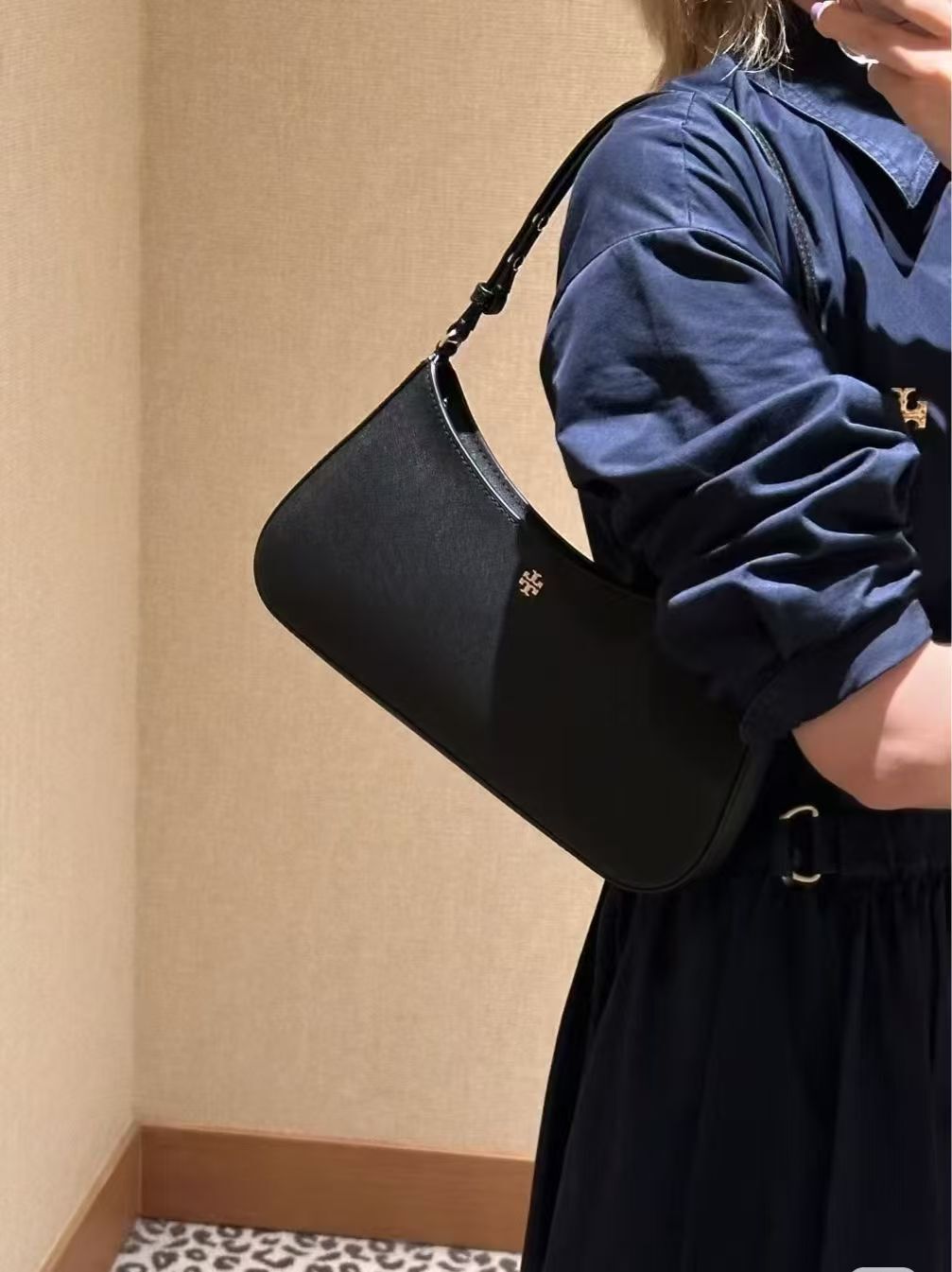 【預購】Tory Burch H051307 黑色Emerson腋下包