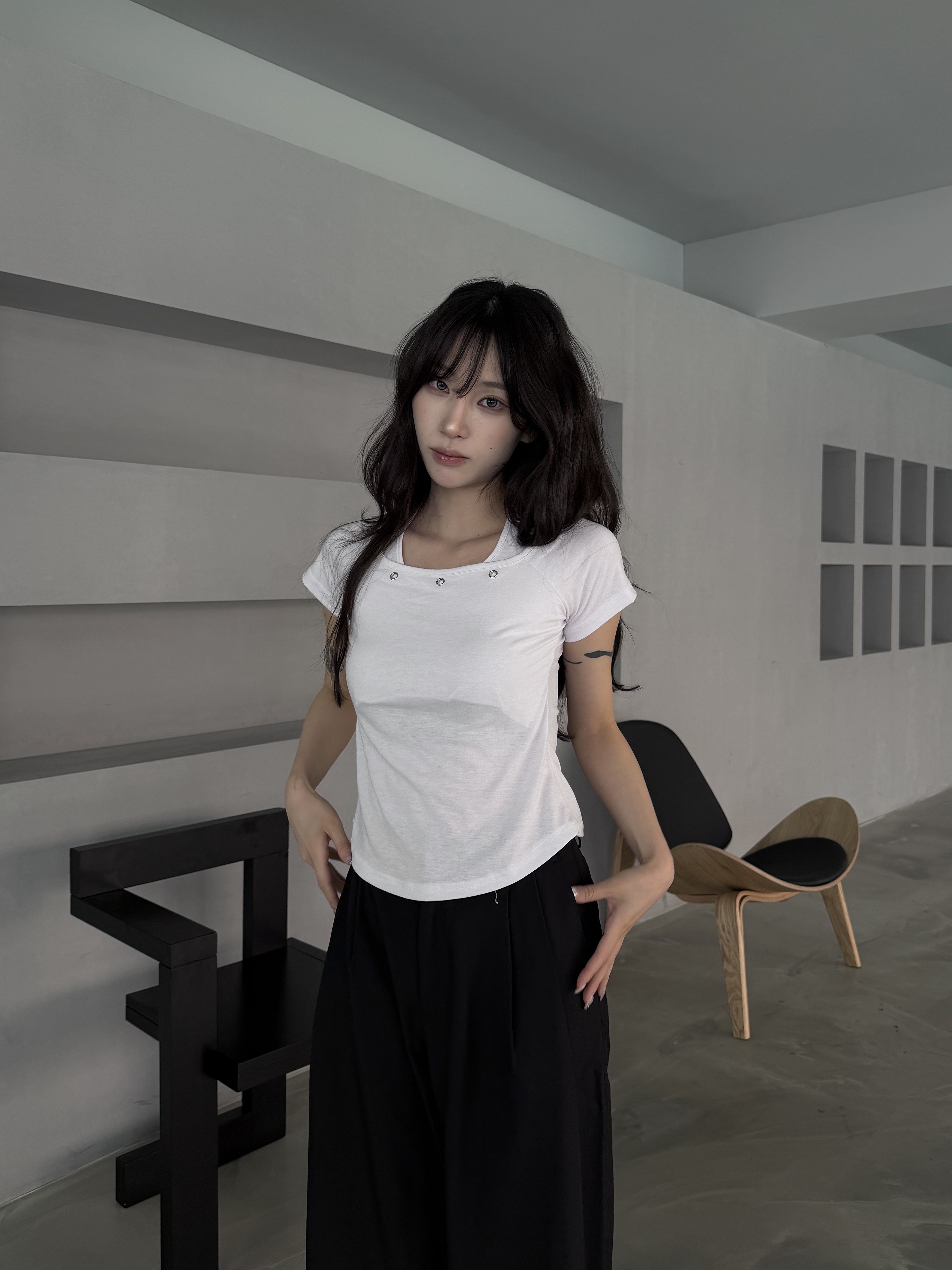 兩件式 斜肩卯釘 掛脖短袖上衣
