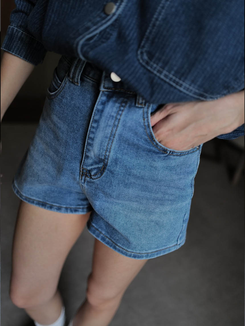 牛仔彈力短褲*3色