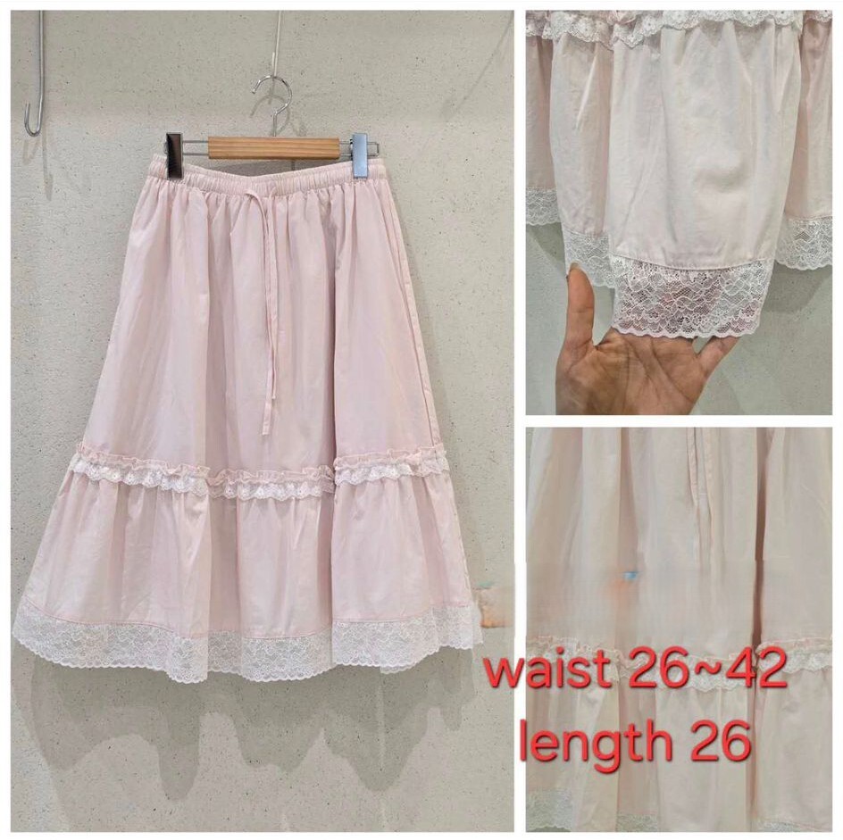 C06 腰26-42 HIP52 長26 $439 (一口價)