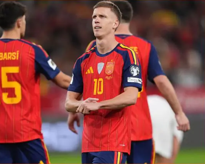 2026 Spain Home Shirt with Nameset
