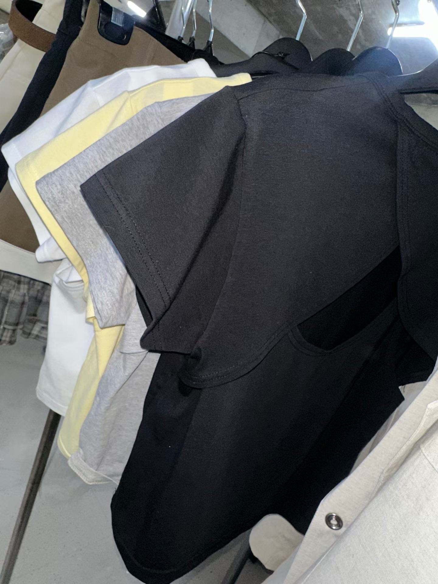 TE2604 Back punch Tee