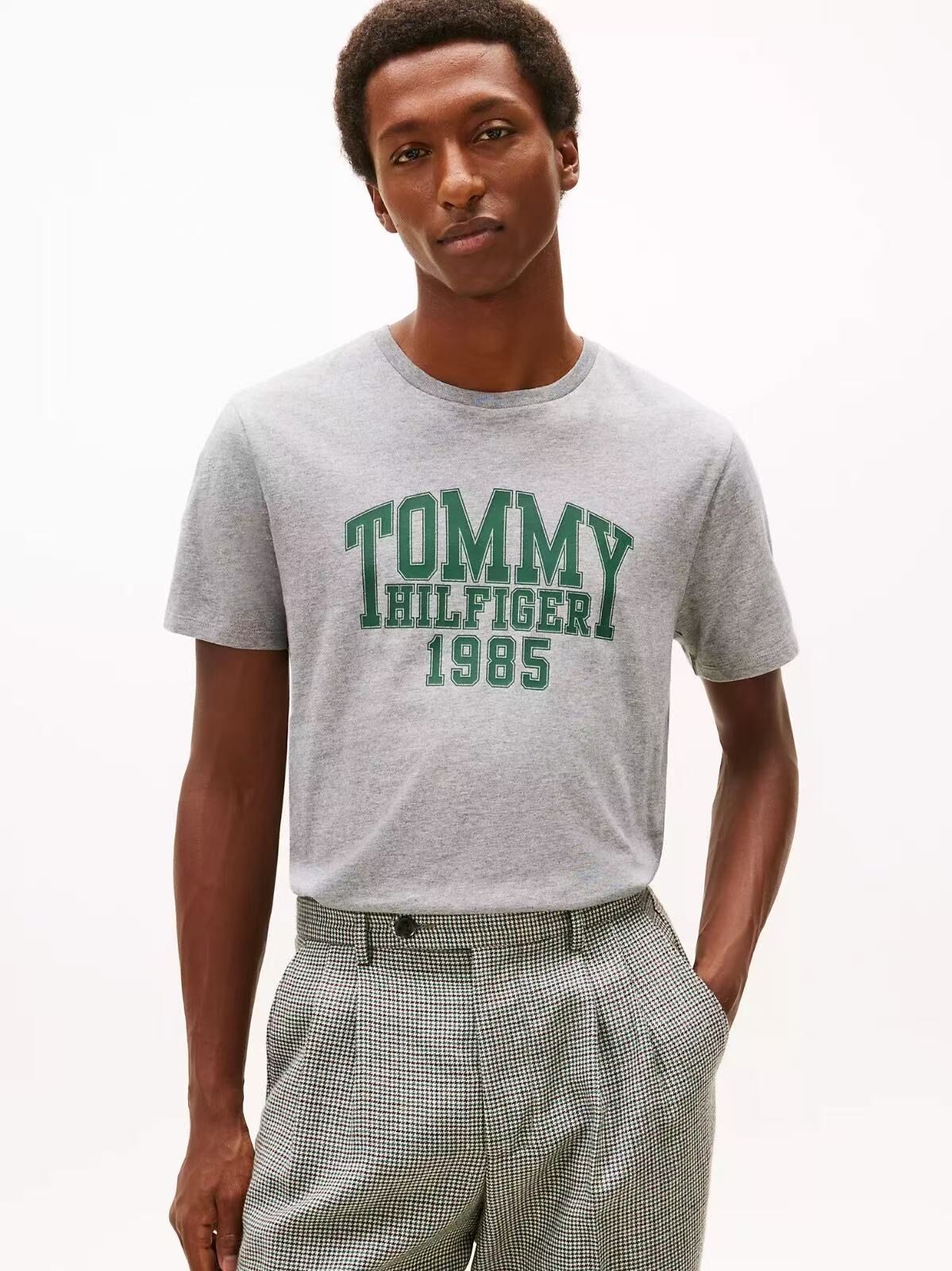 【預購】Tommy Hilfiger H051345 男裝灰色短袖上衣