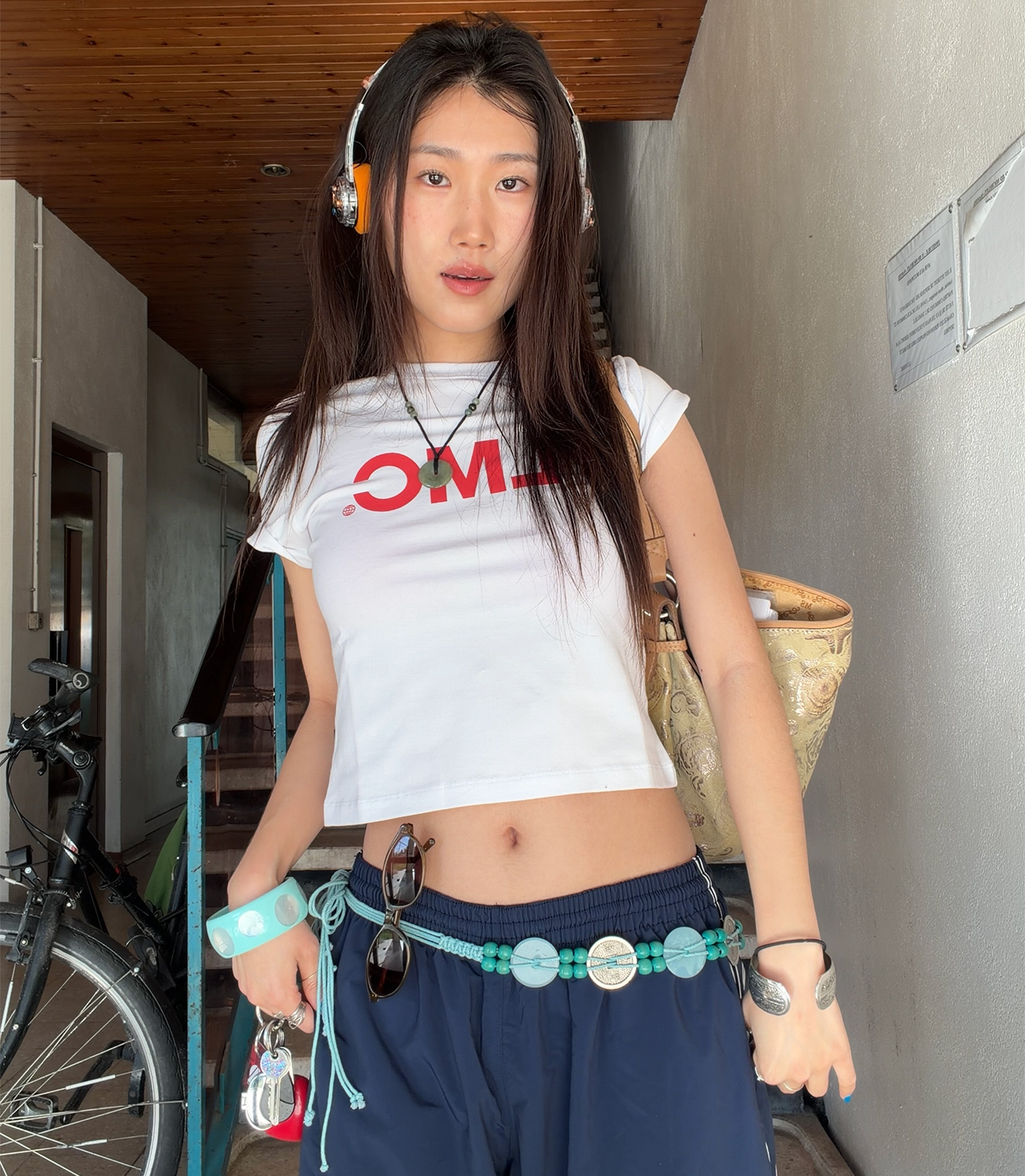 LMC 女款LOGO短版T恤(白色)