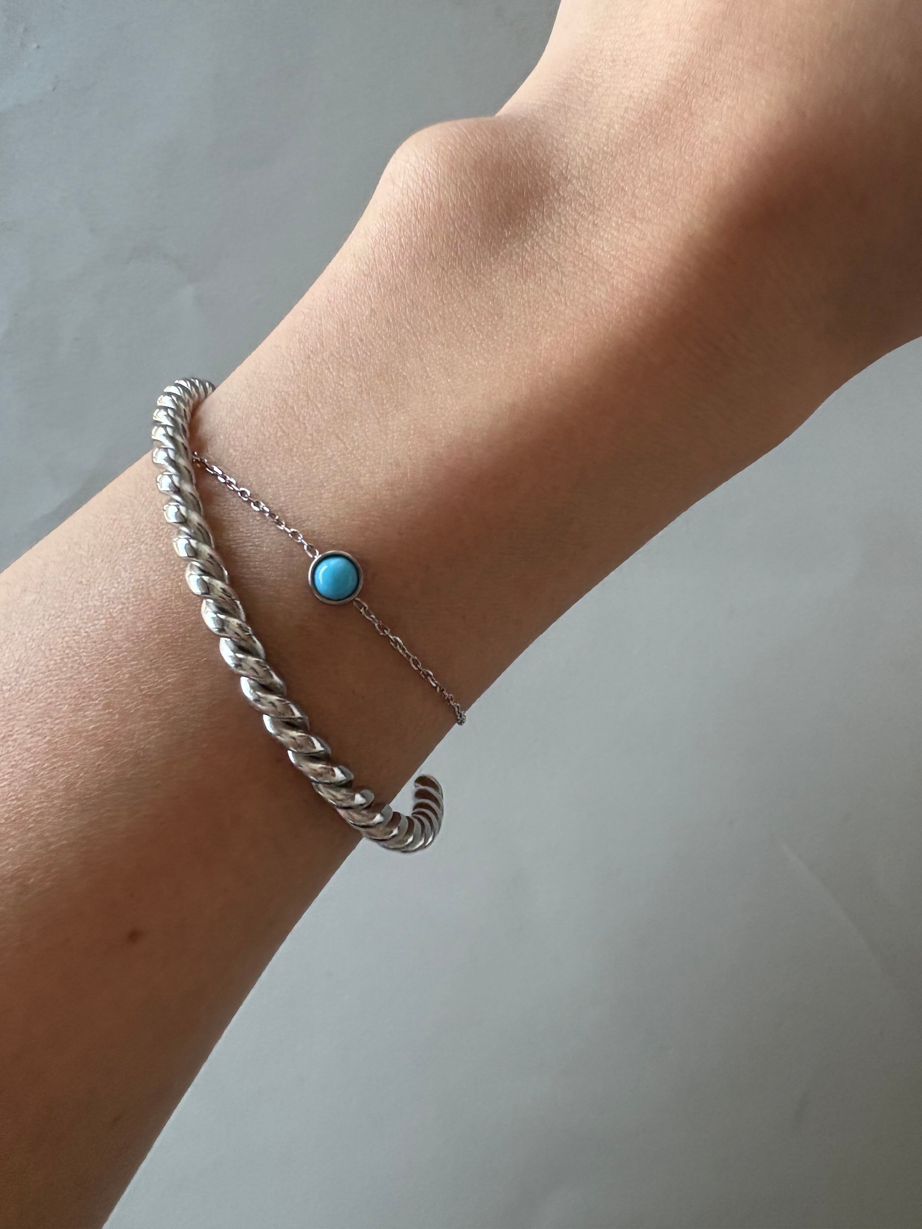 twist bangle