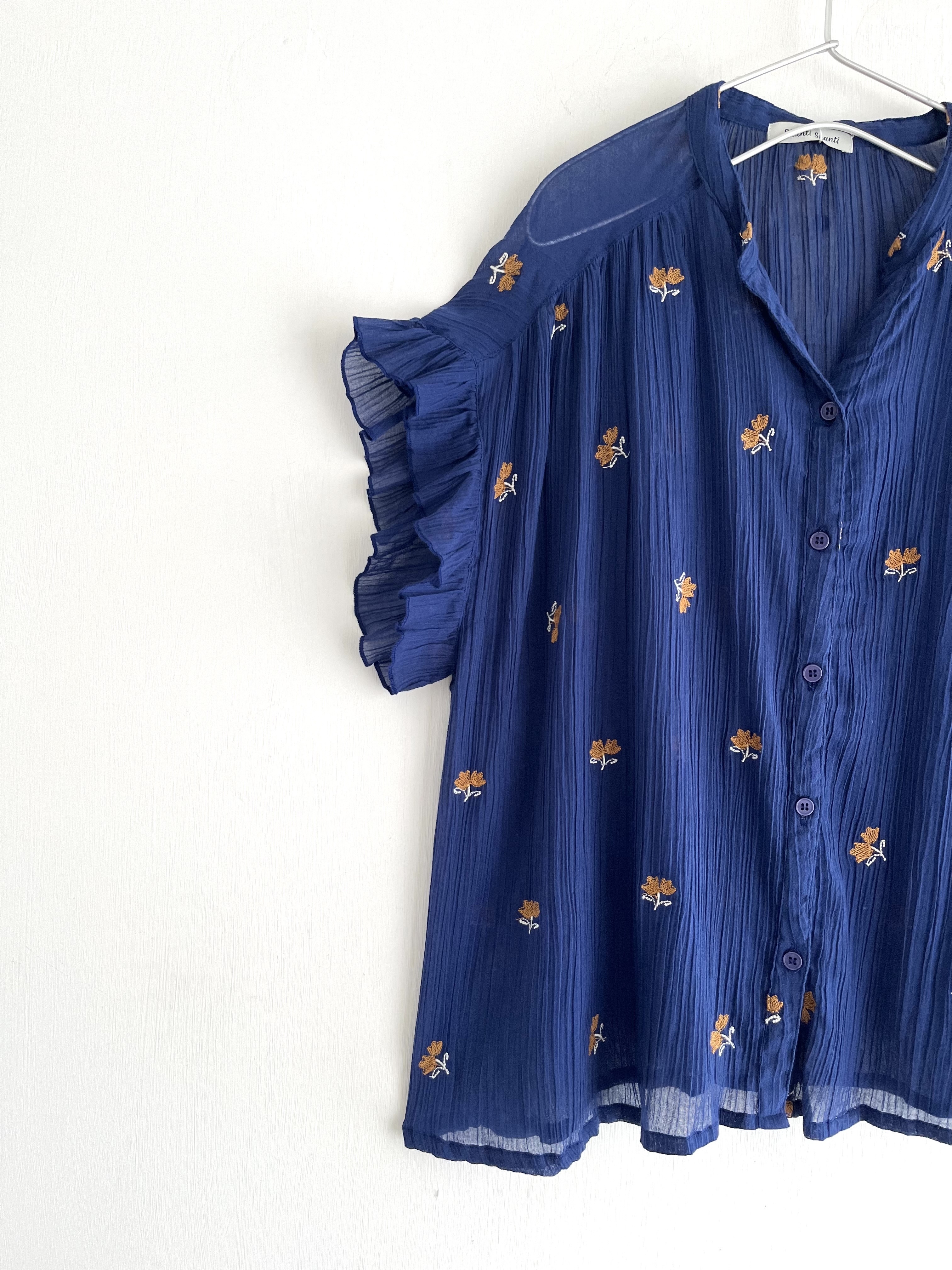 Shanti Shanti藍色刺繡皺皺布top