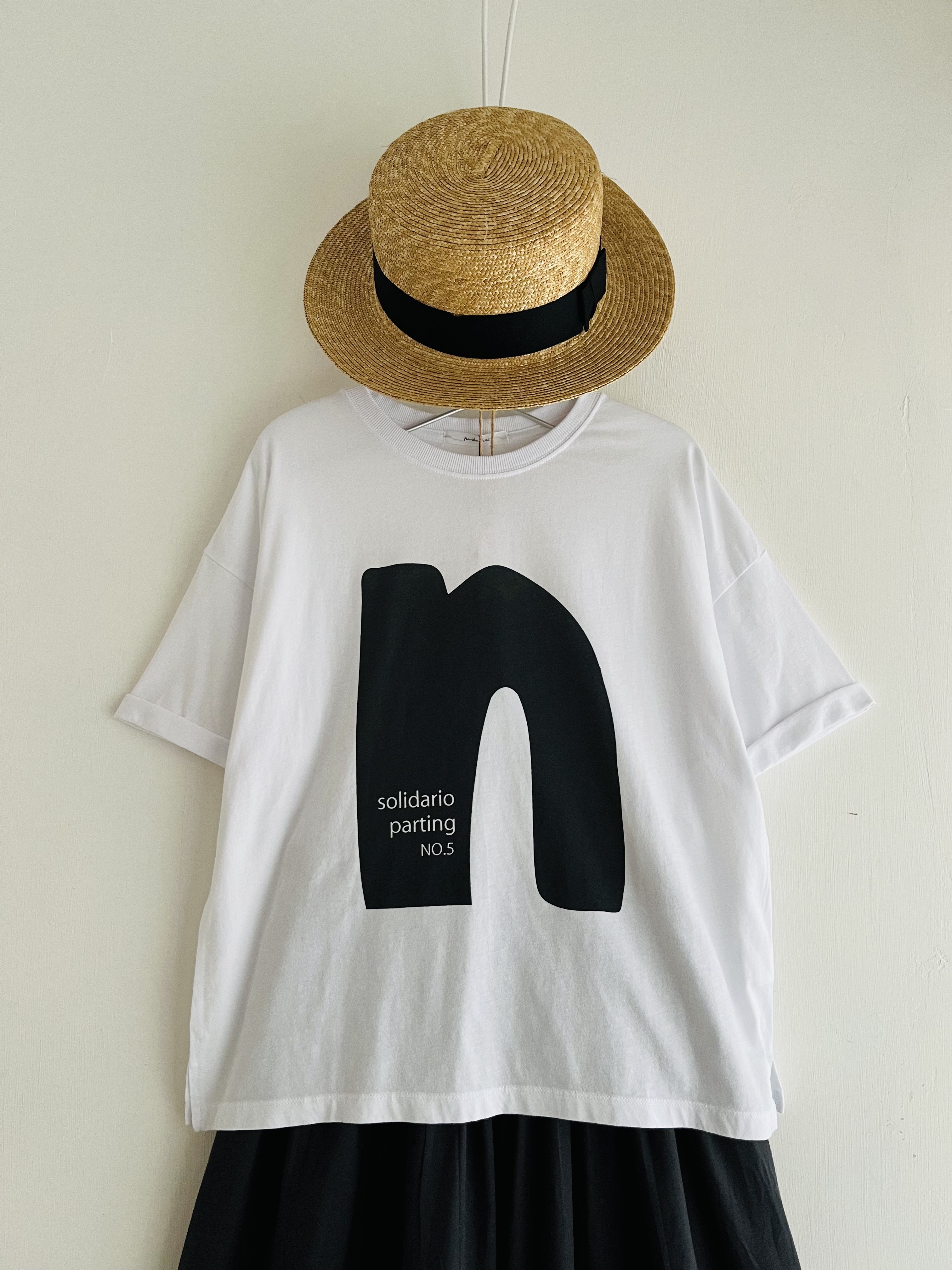 Fu dueka白色圓領tee