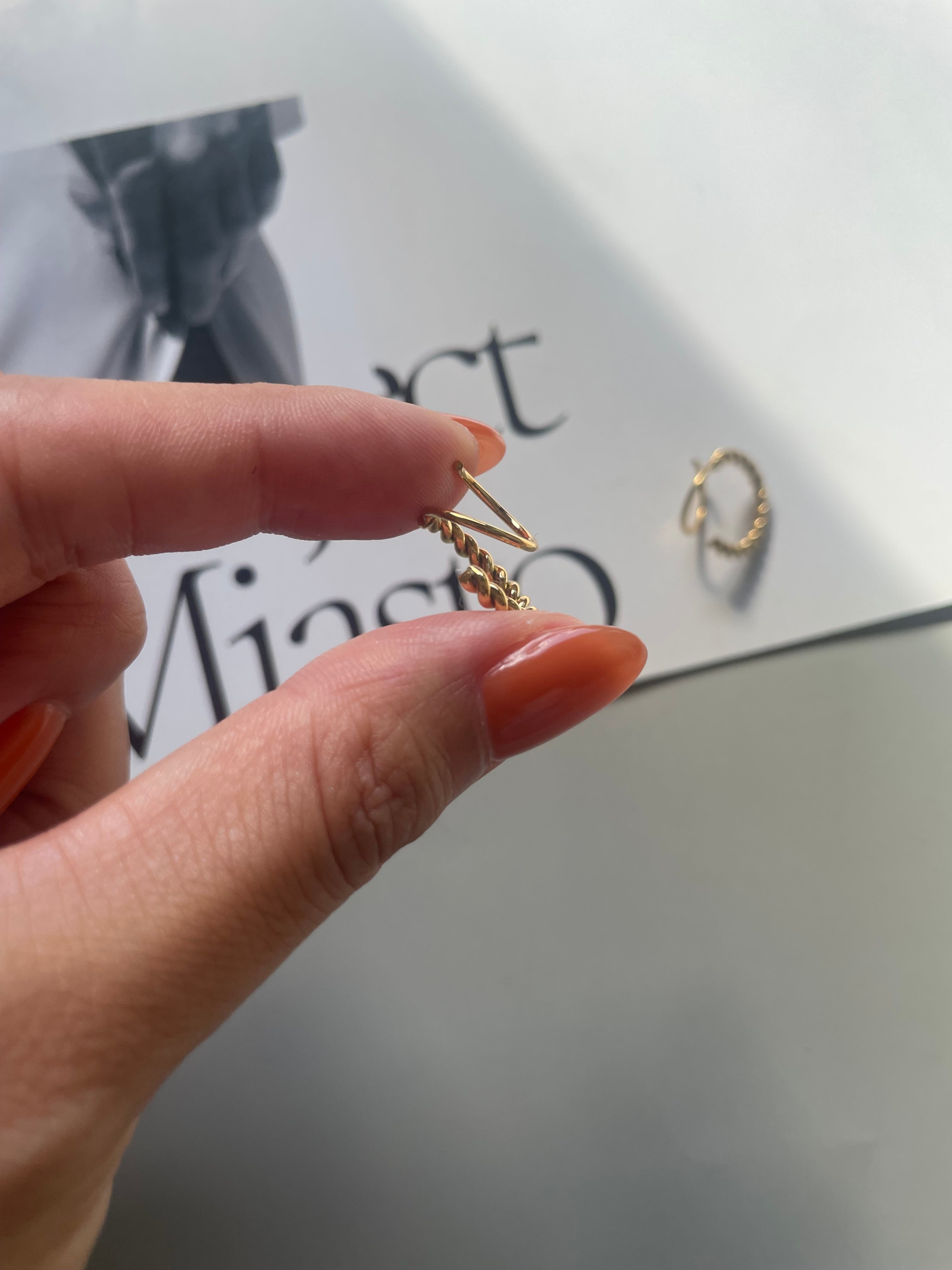 twist design pierce