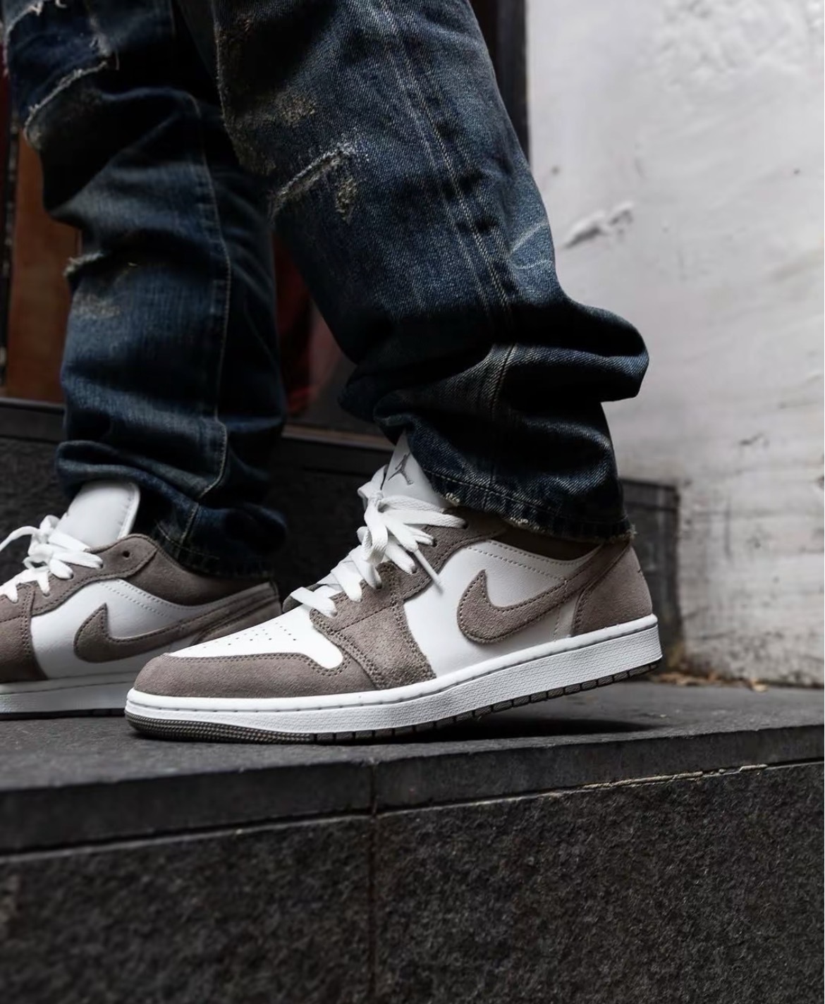 【逢甲 FUZZY】Air Jordan 1 Low "Olive Grey" 橄欖灰 553558-046