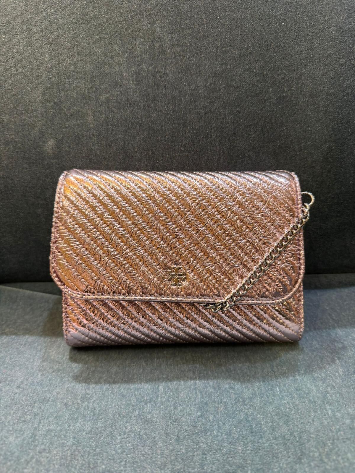 V56 Tory Burch Emerson Metallic Quilted Chain Wallet Sparkle Pink