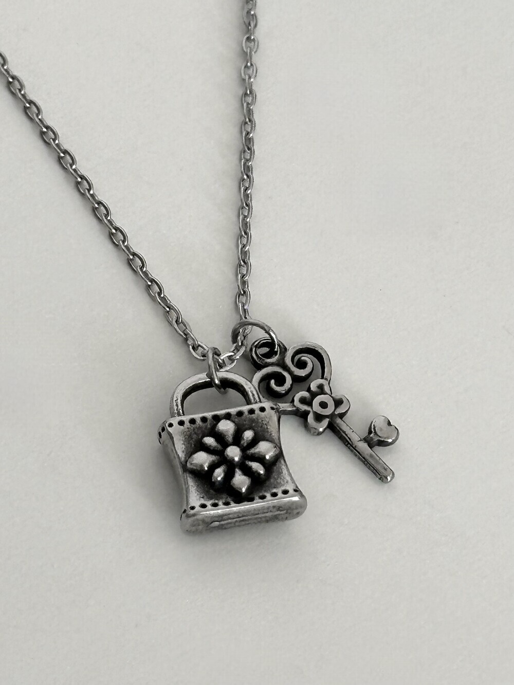 韓國限定🇰🇷 OFUSE wish necklace 鎖頭 鑰匙 許願 項鏈 項鍊 不鏽鋼材質 / 預購