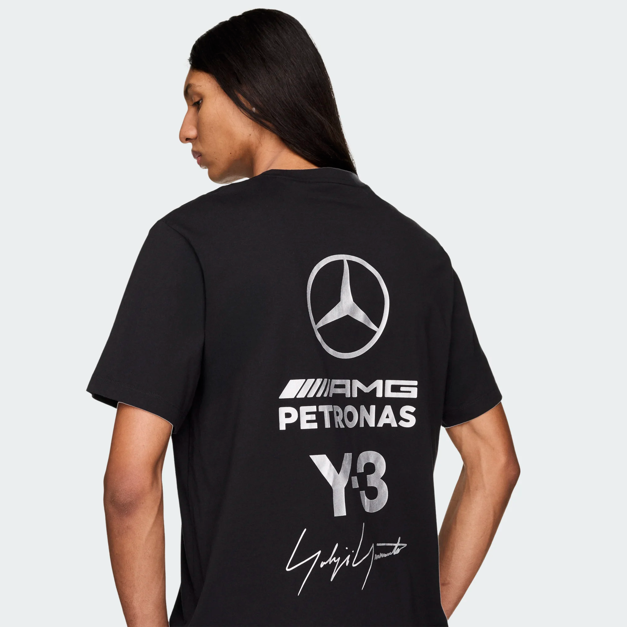 【 Y-3 x F1 LOGO SS TEE 聯名限定短TEE - 黑 】