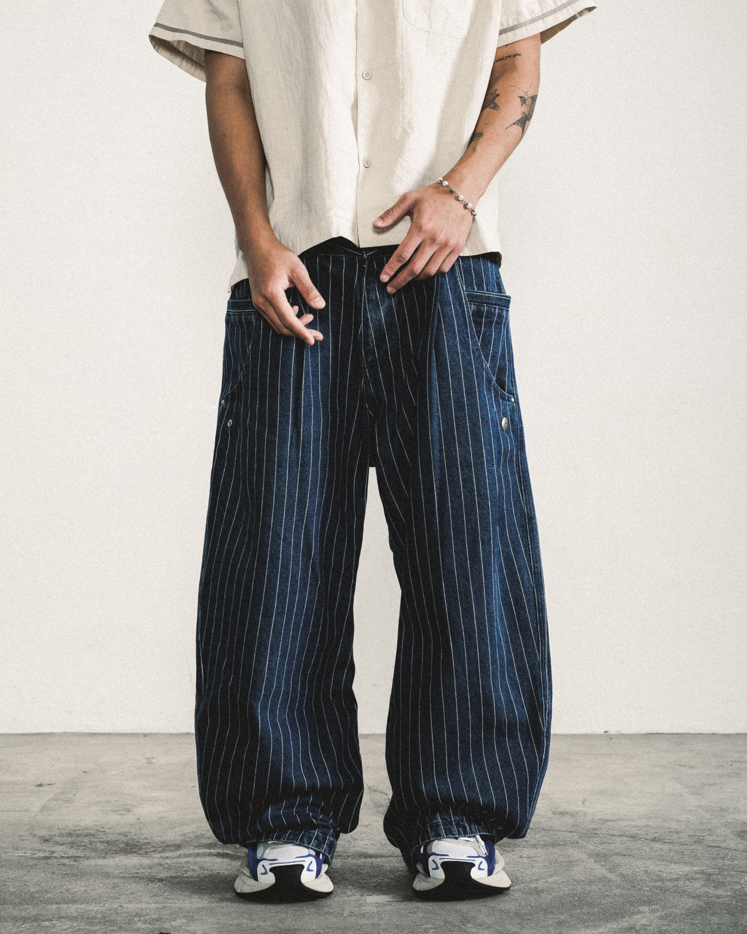 STRIPED BALLOON DENIM - DEEP NAVY
