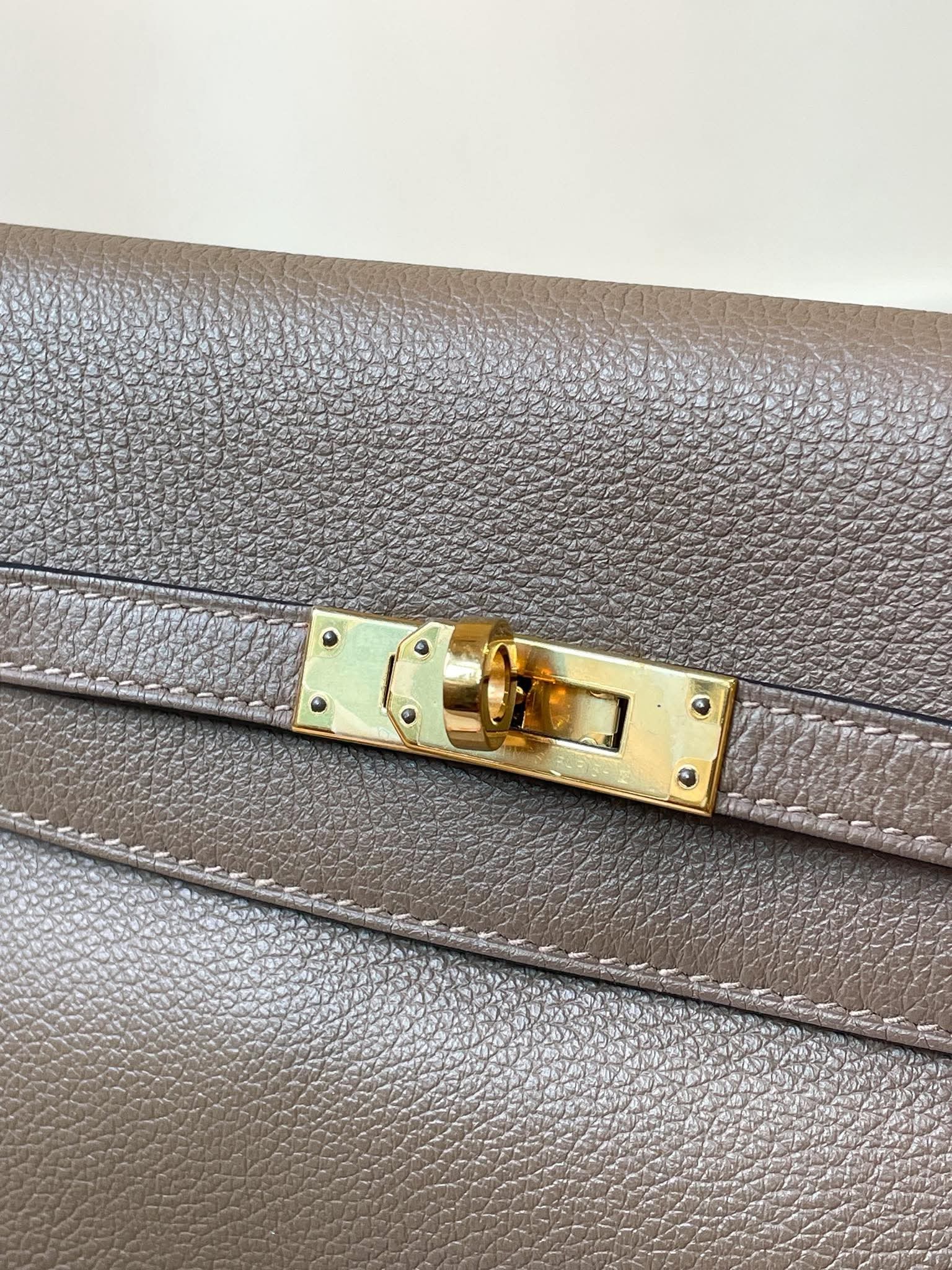 Preloved Hermès Kelly Danse  Evercolor  Beige de Weimar GHW HK$11x,xxx (HK$2,000 deposit to hold)