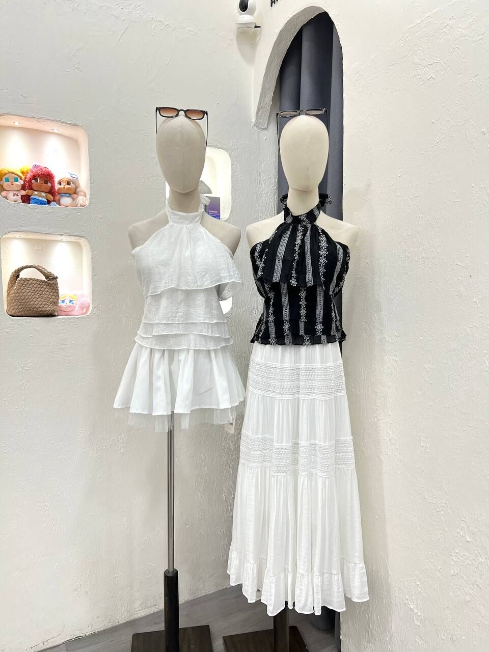 Halter Embro Sleeveless