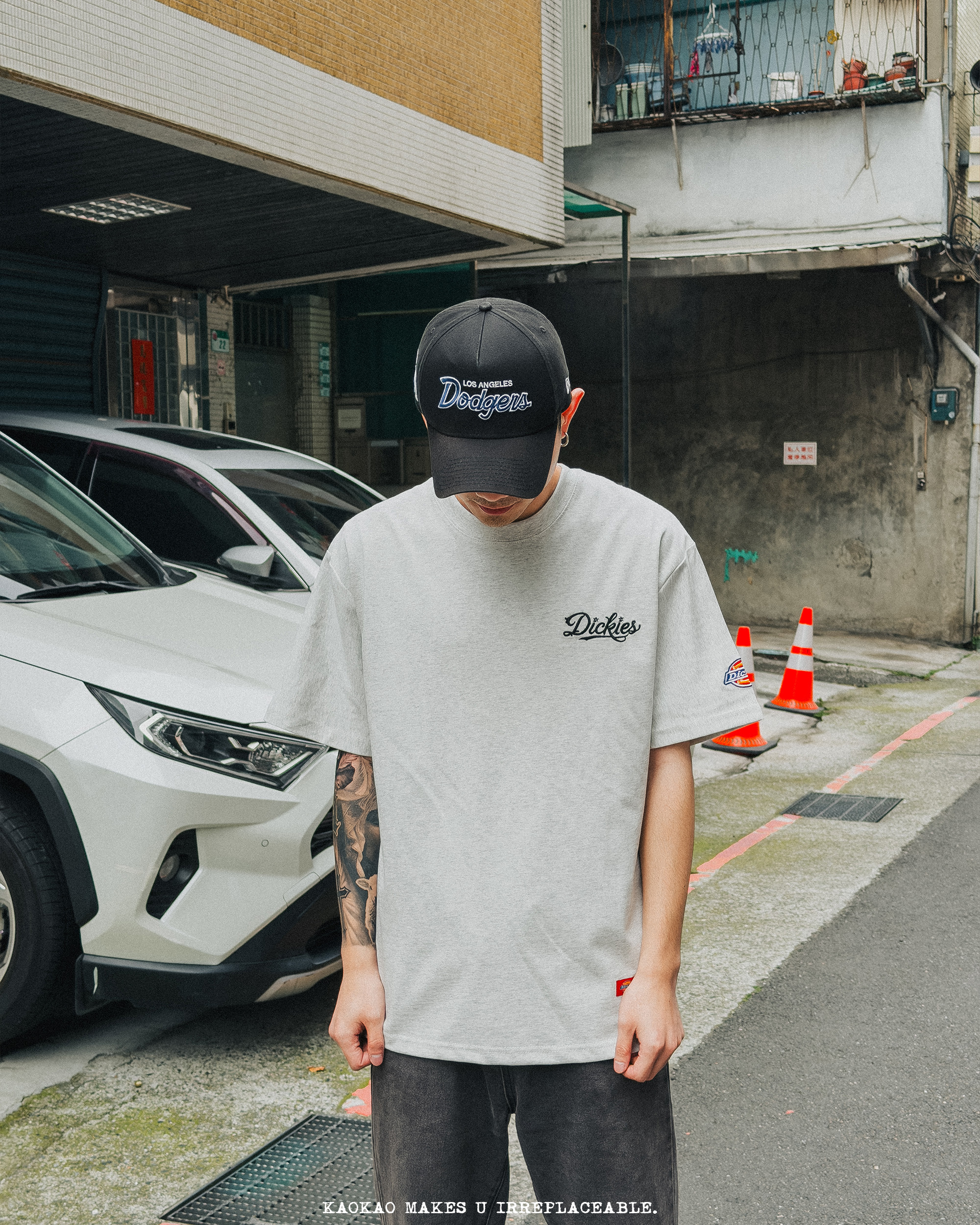 現貨 Dickies 320g 「正反刺繡草寫字」 厚磅 落肩 短T