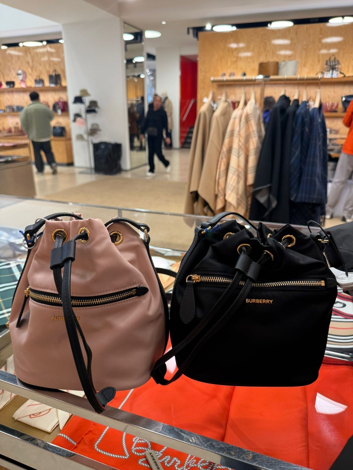 V64-V65 Burberry Nylon Drawstring Bucket Bag 181427A1189