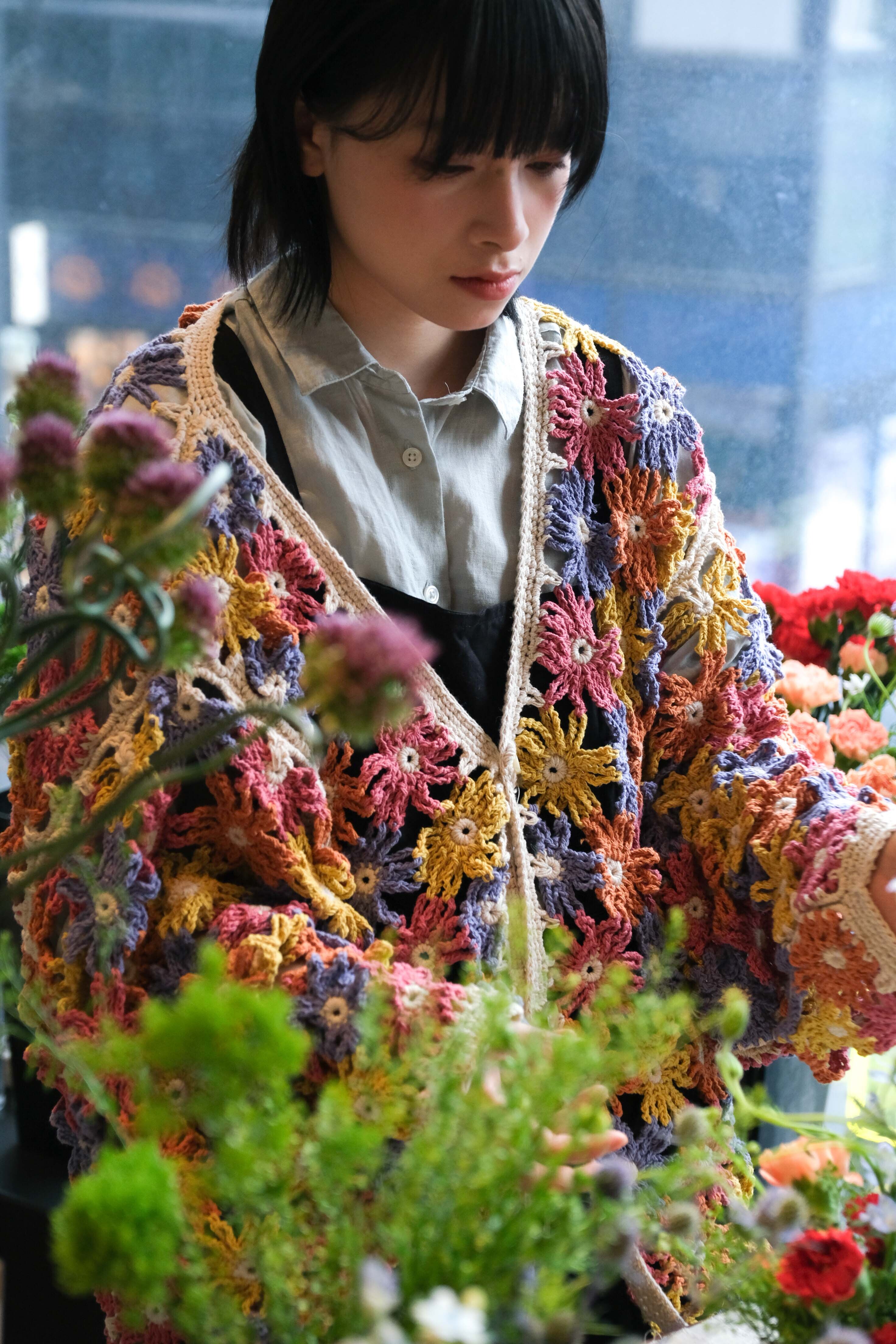MacMahon Knitting Mills Chain Flower Cardigan
