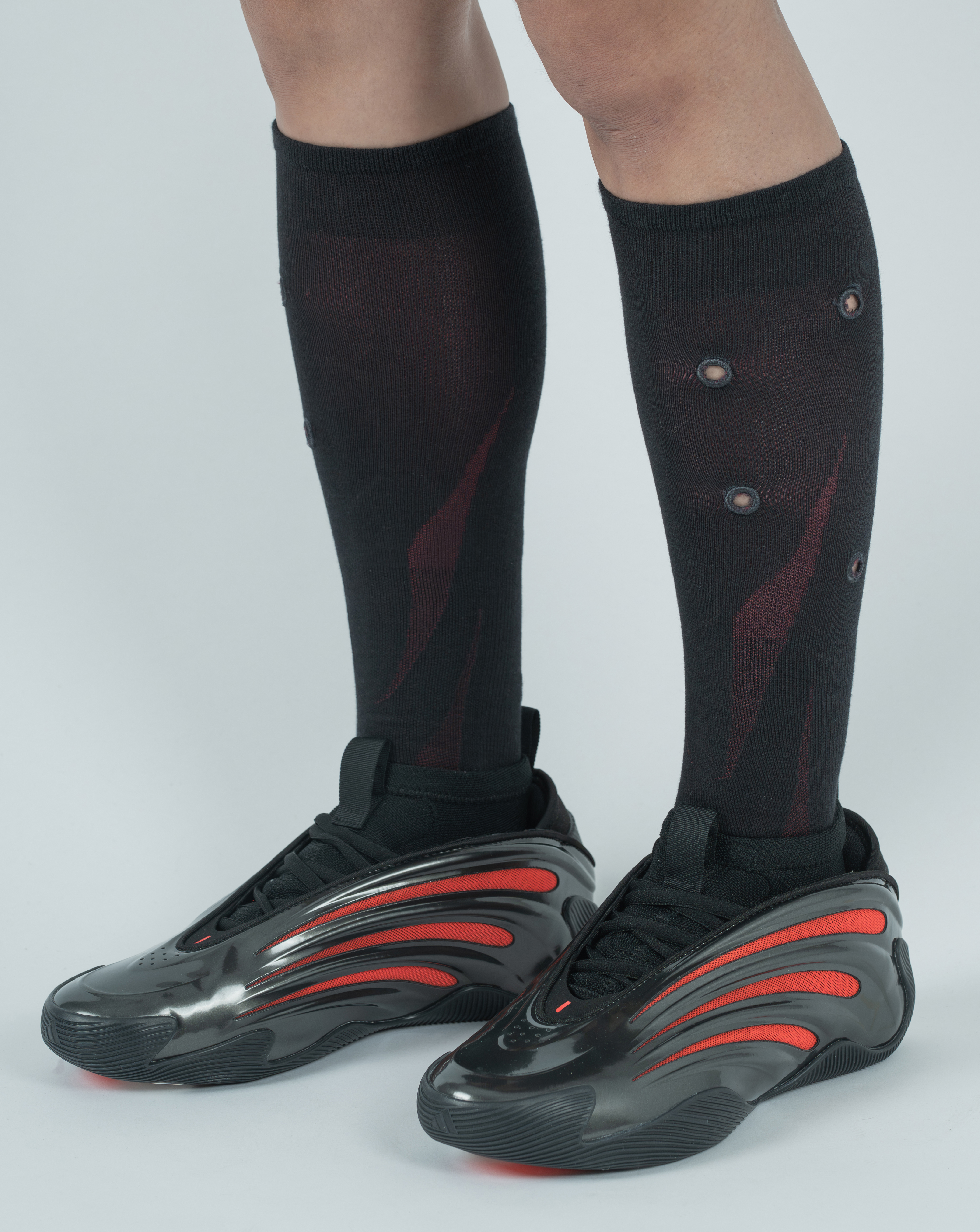 nozzle quiz®｜Eyelet Knee Socks 高筒襪 (赤墨/鐵灰)