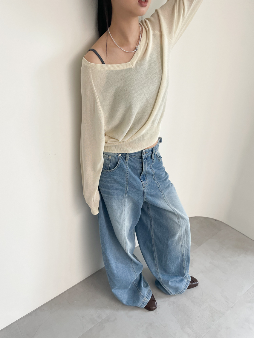 V-neck sheer cooling knit top