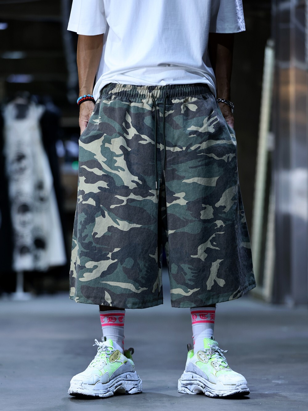 Letter camouflage Bermuda pants