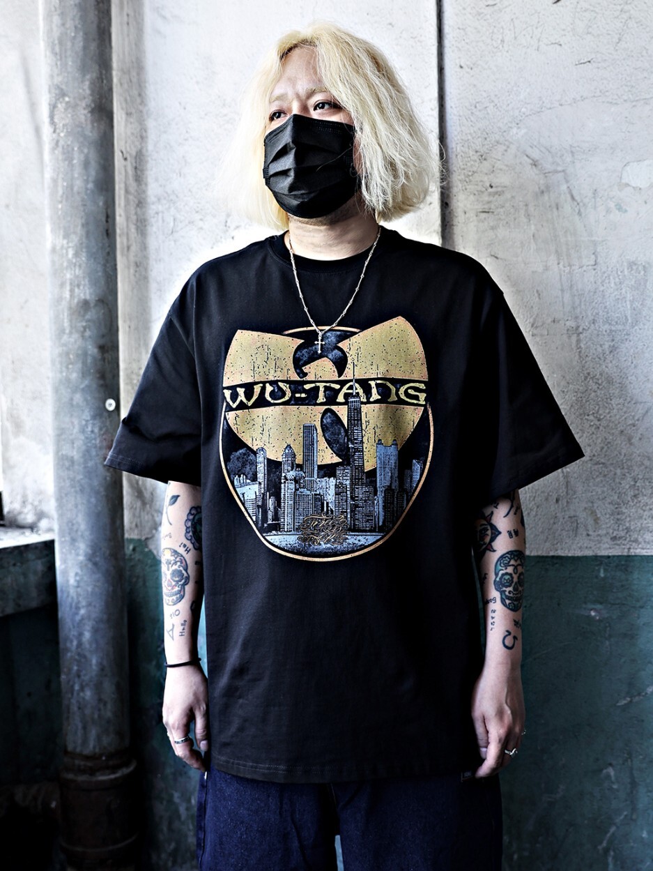 City Loose Short-Sleeve T-Shirt