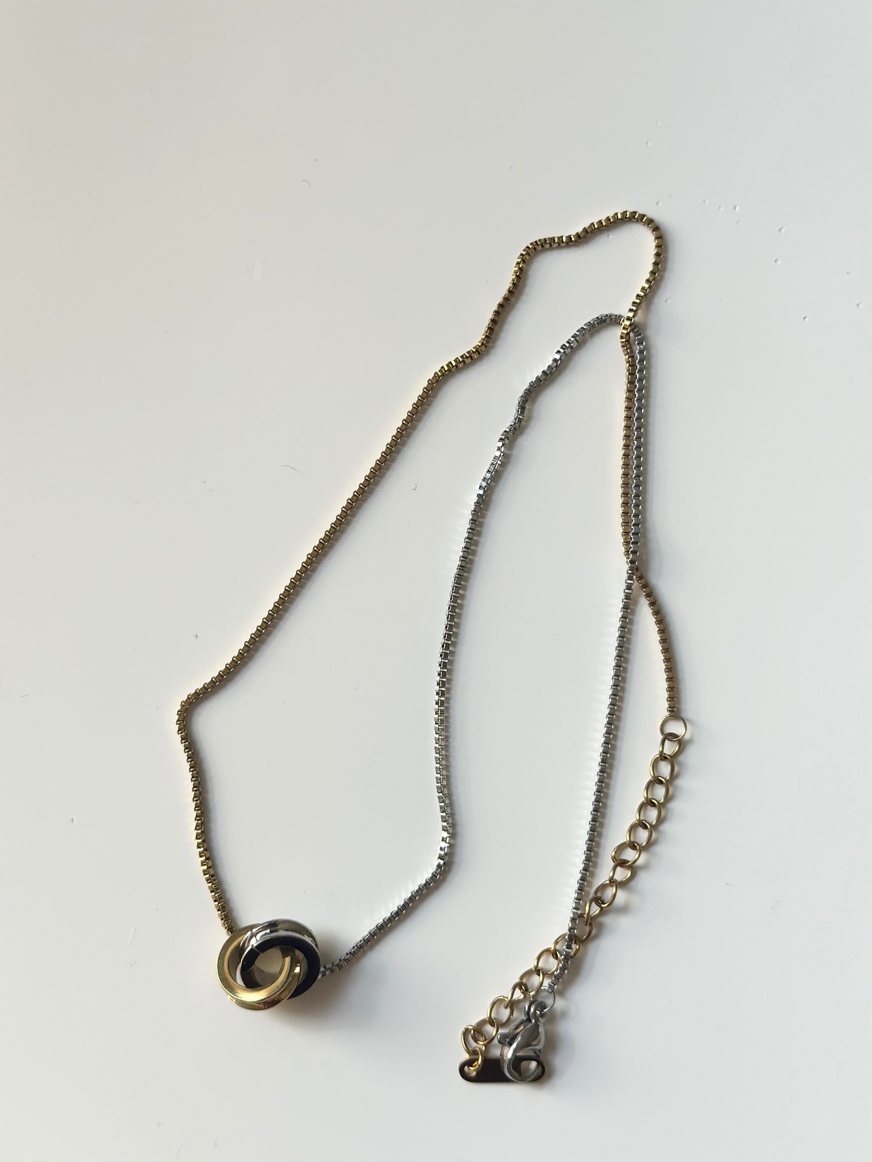 SS interlocking necklace