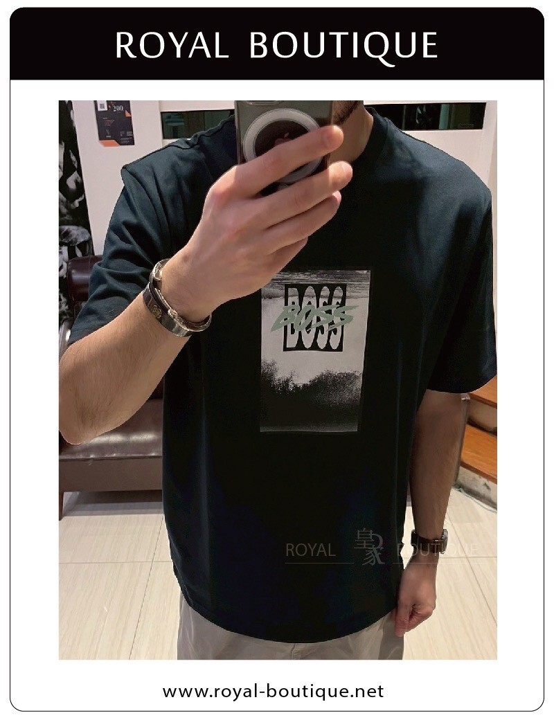 BOSS 胸前方框相片英字短T
