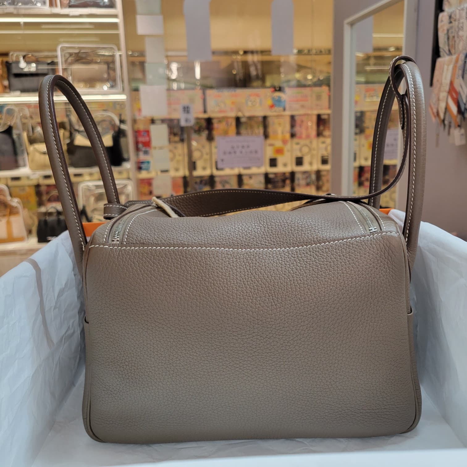 UNUSED HERMES LINDY 26 ETOUPE CK 大象灰銀扣