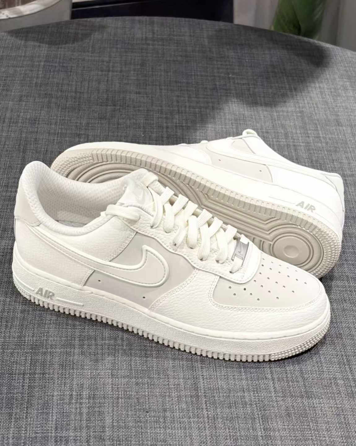 NIKE AIR FORCE 1 '07 LV8 "Sail Light Bone" 米灰色 杏色 立體勾 荔枝皮 刺繡 小AMBUSH 男鞋