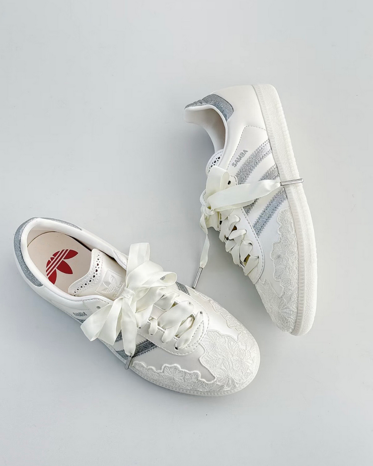 【預訂】ADIDAS SAMBA OG  心動蕾絲  白珠光灰銀-WOMEN