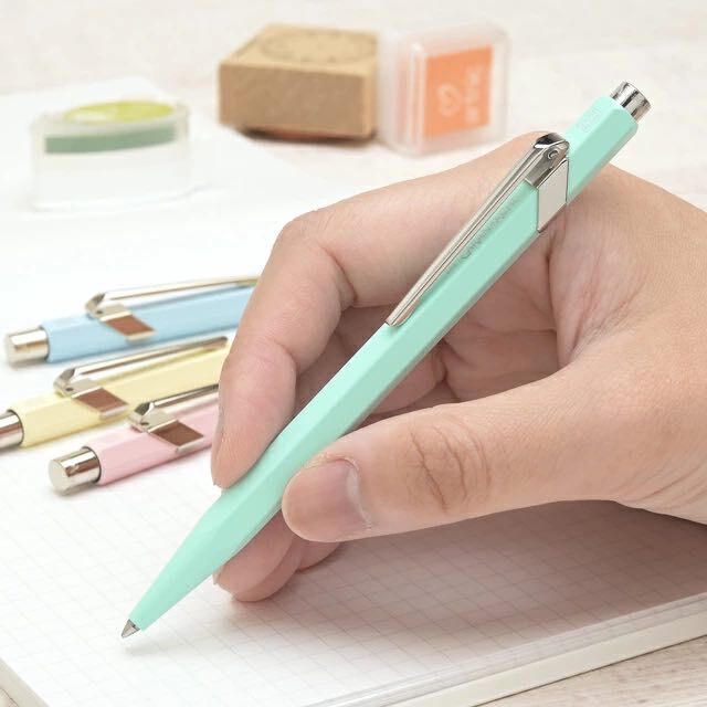 粉彩限定 CARAN D'ACHE 849 PASTEL原子筆｜瑞士 CARAN D'ACHE 卡達